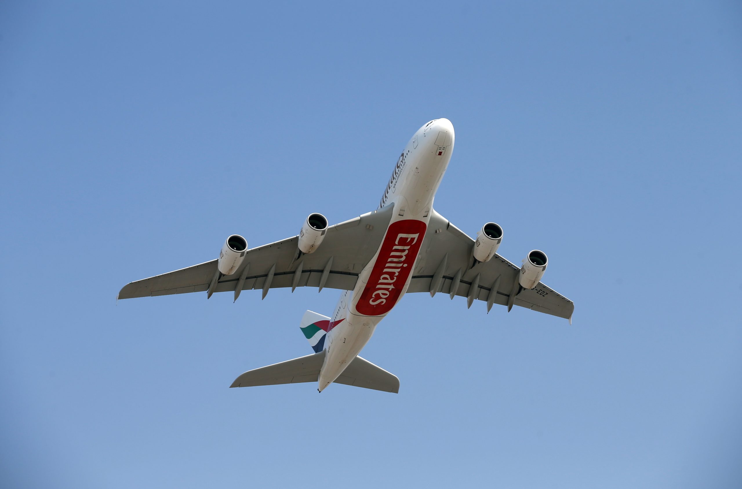 Emirates fez testes para o covid-19 a passageiros com resultados em 10 minutos