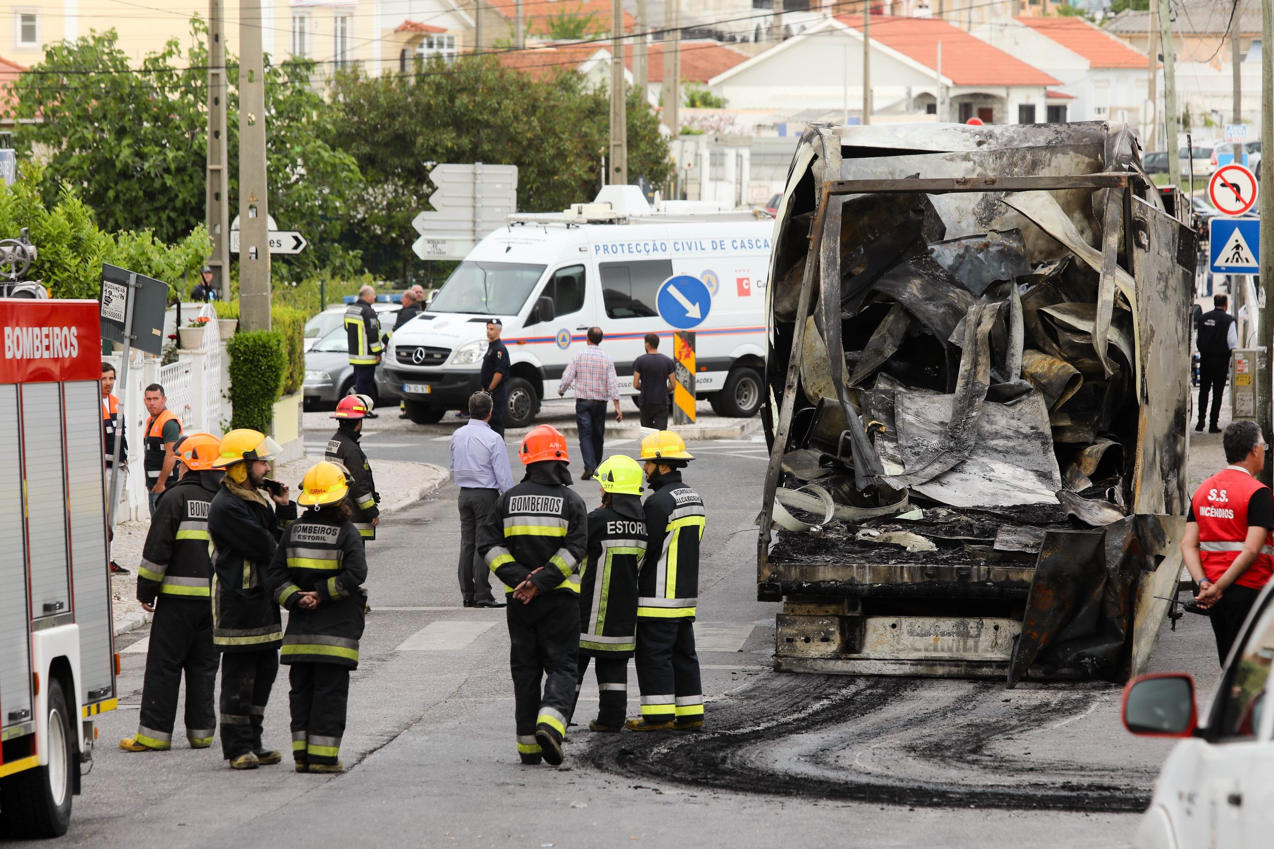 Tires: Proteção Civil dá como concluídos trabalhos de remoção de escombros