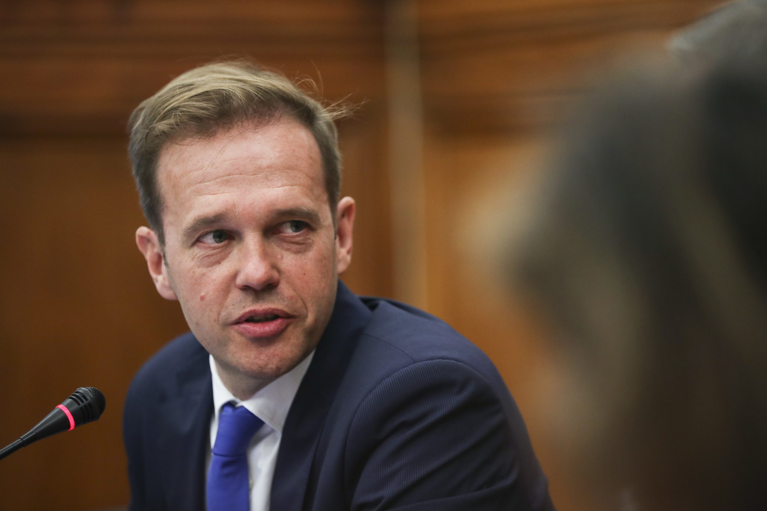 Inquérito/Energia: Antigo diretor-geral da Energia e Geologia afirma que “claramente alguém está a ficar com parte dos lucros”