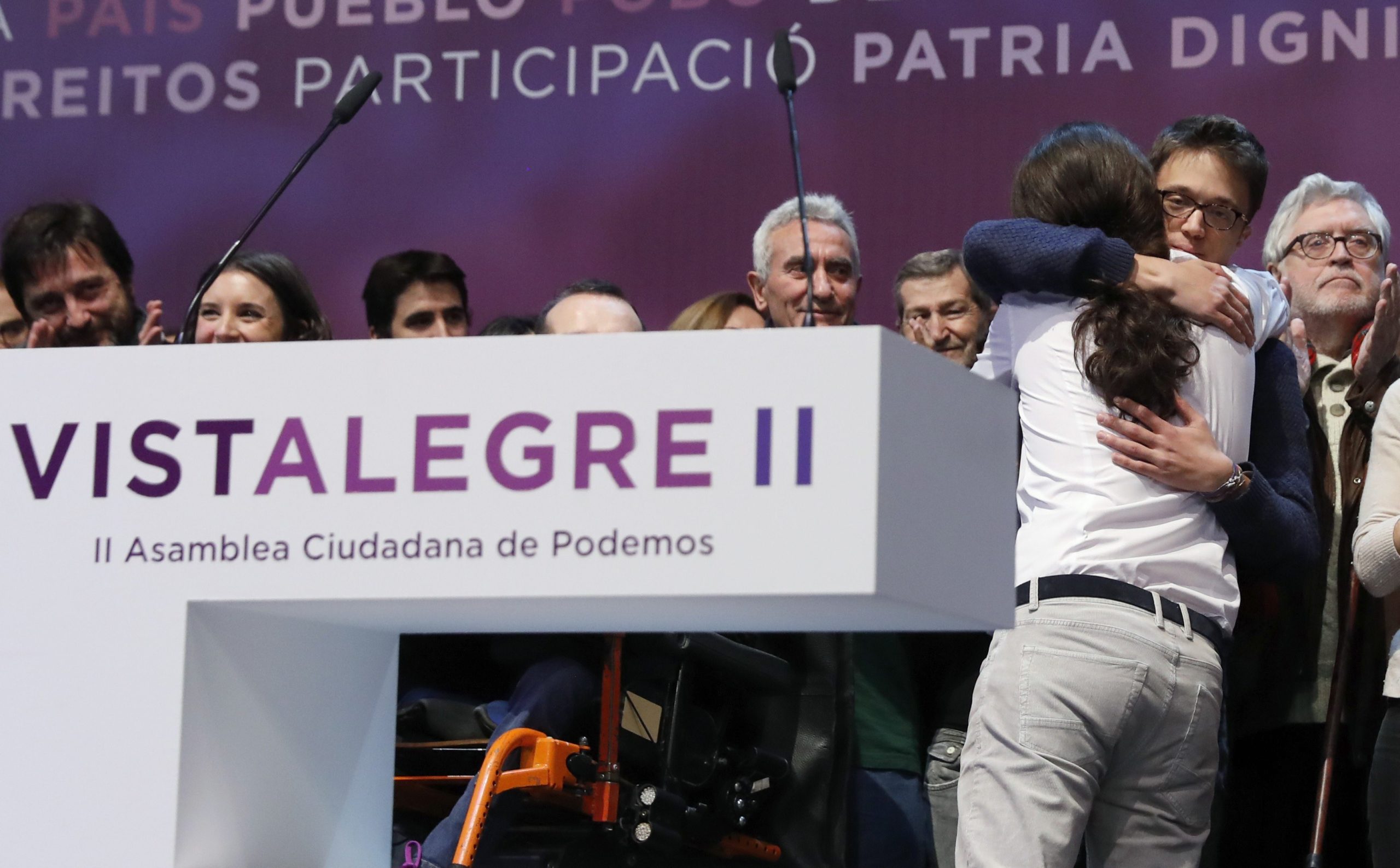 Espanha: Pablo Iglesias reeleito secretário-geral do Podemos