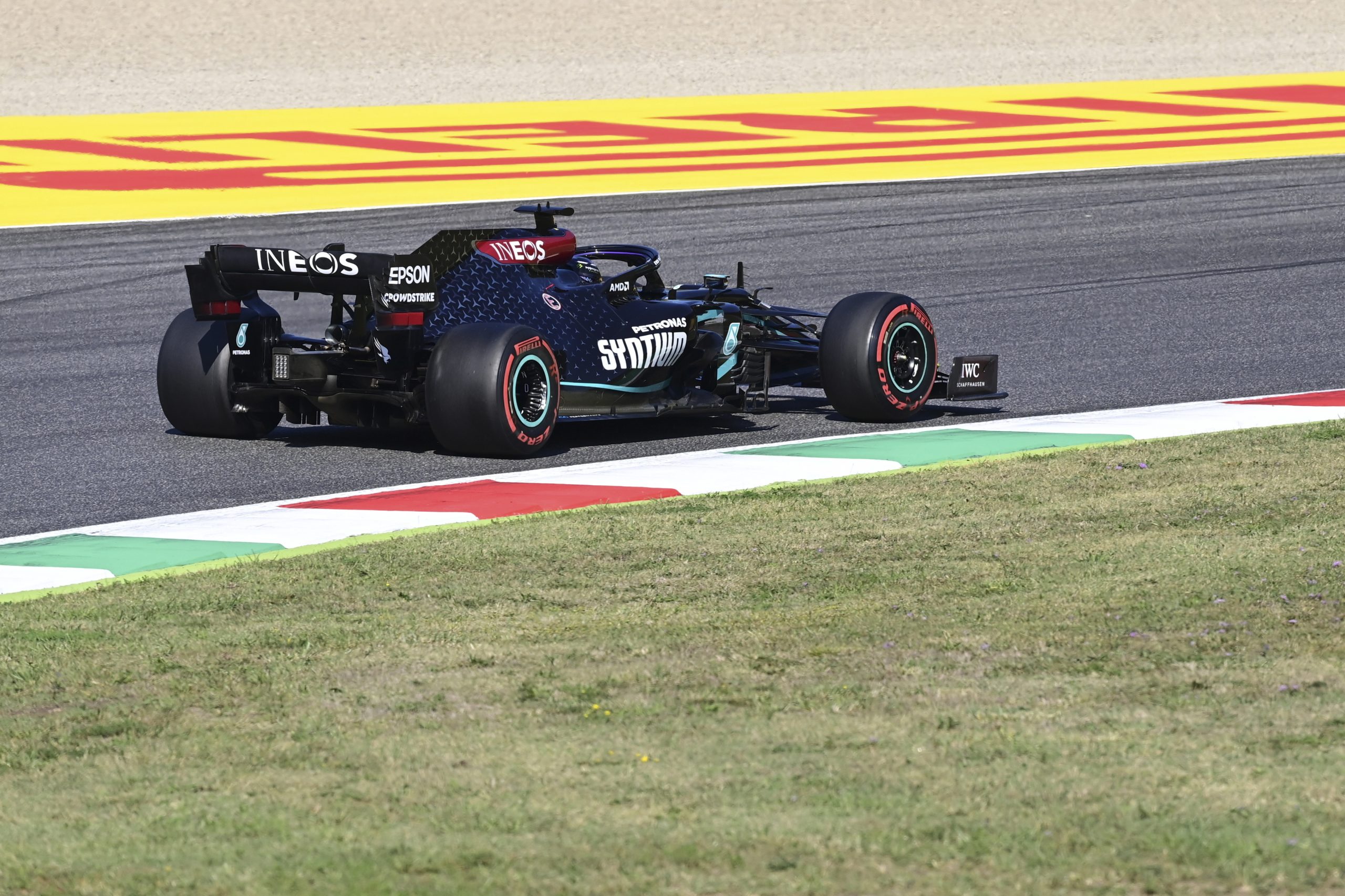 Hamilton sai da pole position para o GP da Toscânia de Fórmula 1