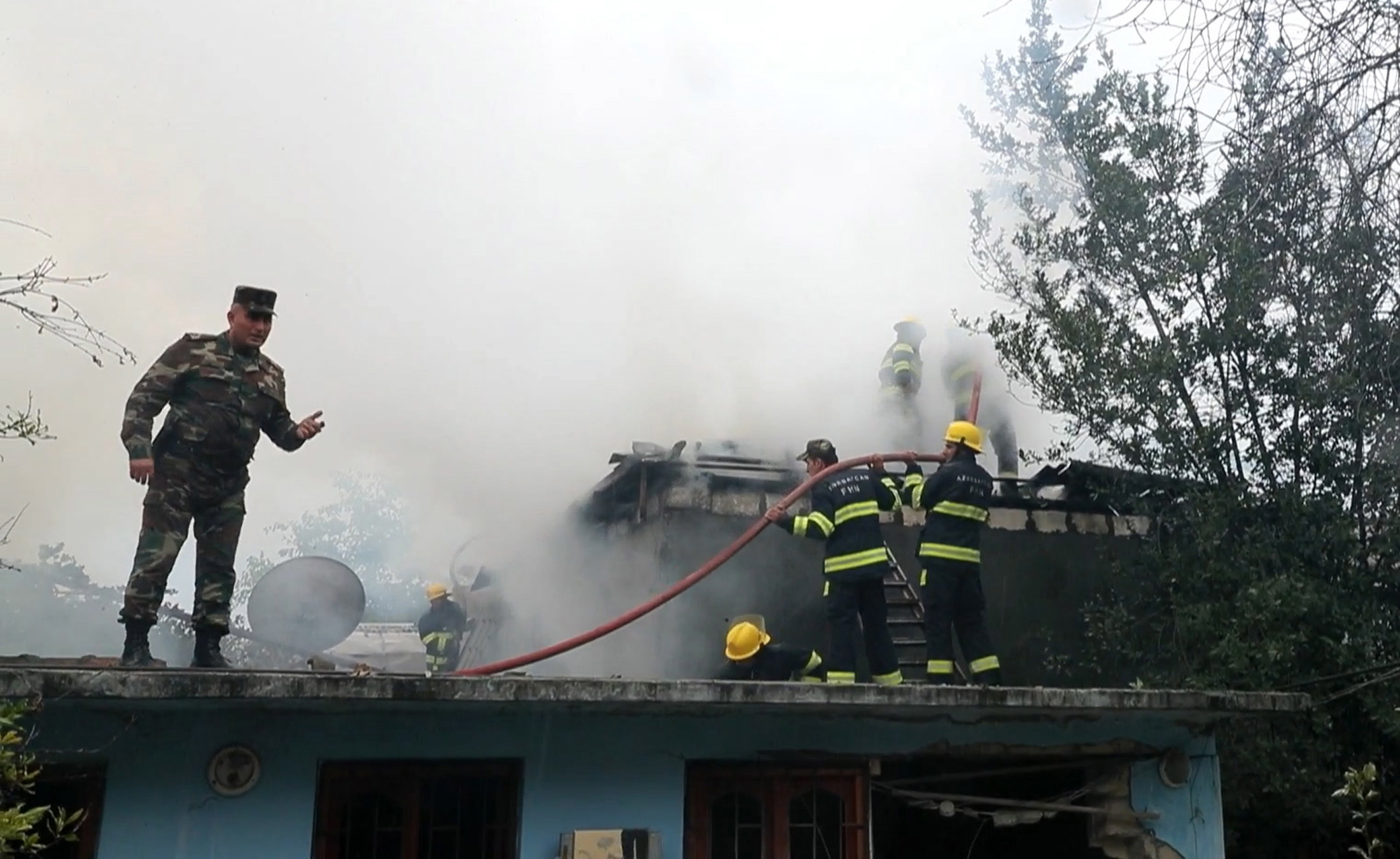 Nagorno-Karabakh: Cidade de Stepanakert bombardeada durante a noite