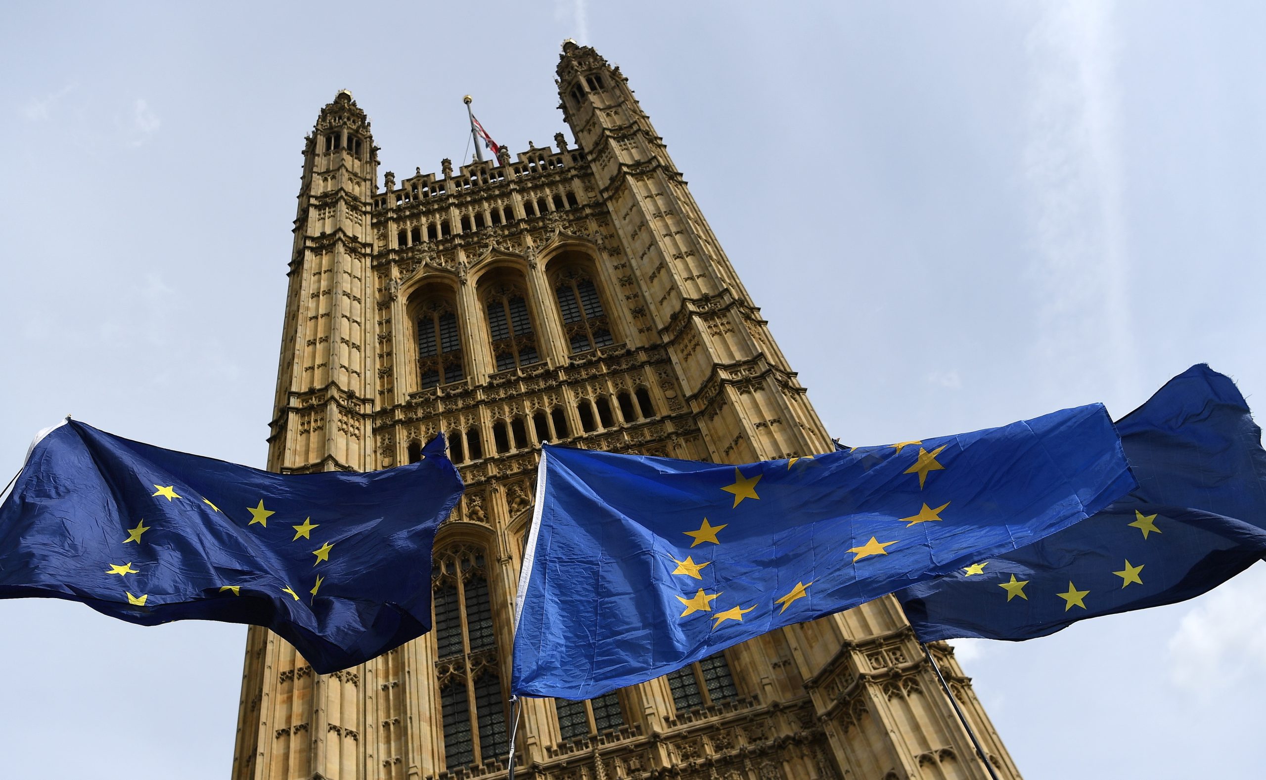 Brexit. Parlamento britânico volta a debater proposta de eleições antecipadas