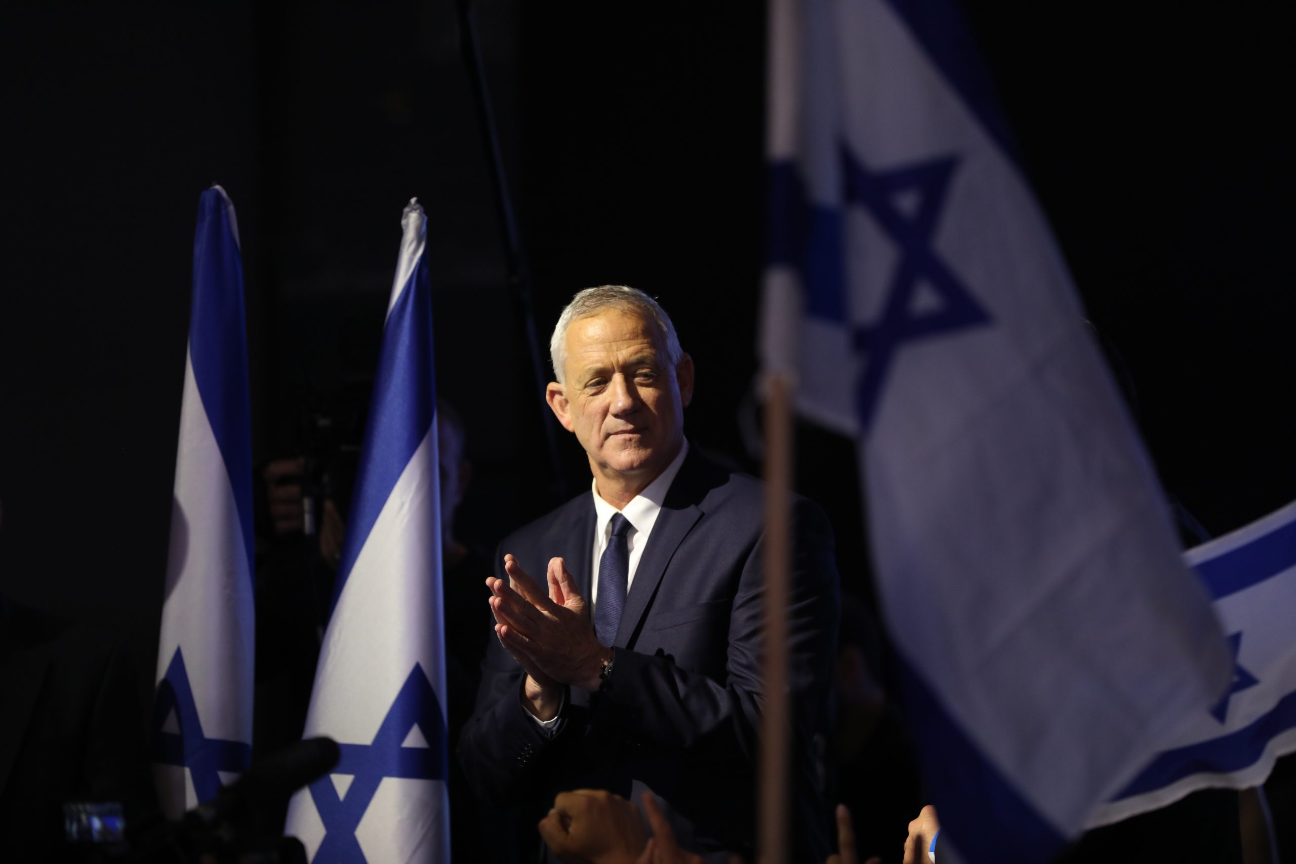 Opositor de Netanyahu reconhece derrota nas eleições israelitas