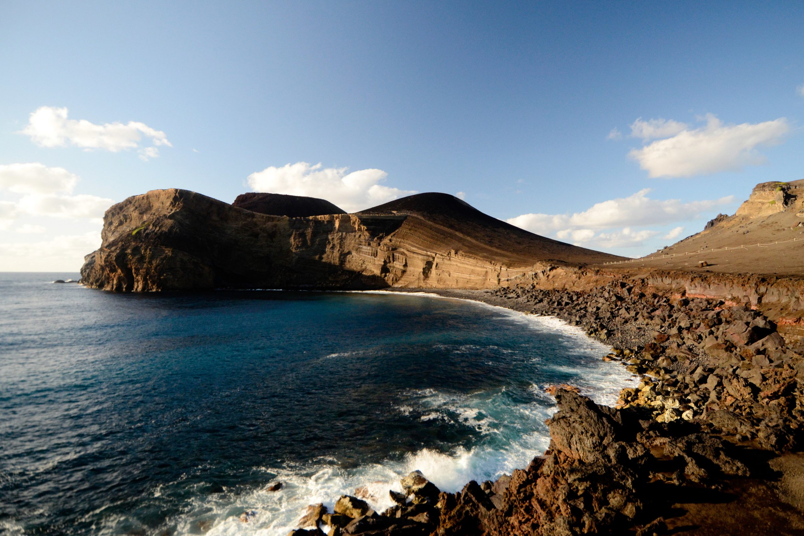 Crise sísmica a oeste da ilha do Faial “tem vindo a diminuir”