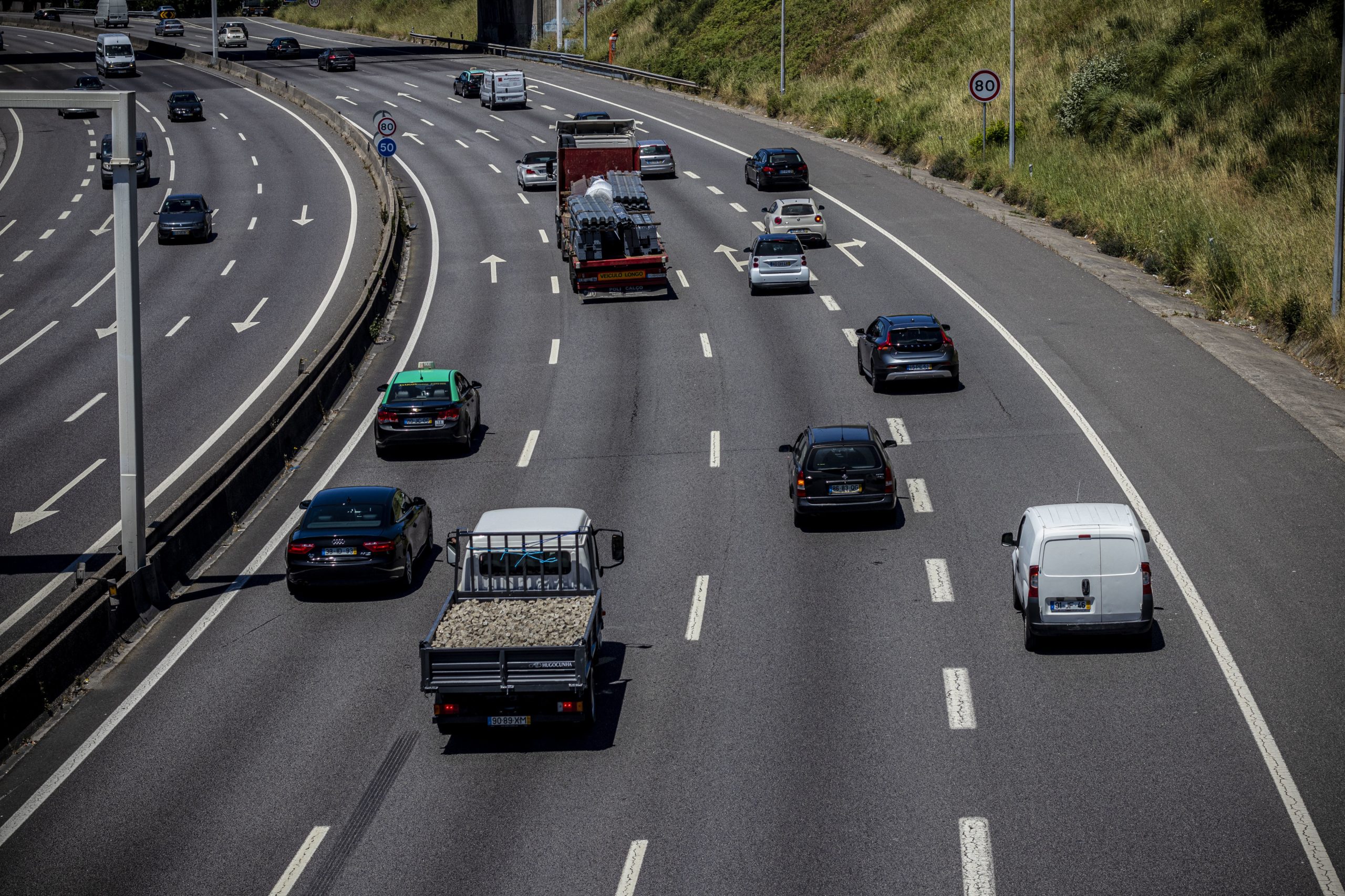 Quase 132 mil acidentes rodoviários em Portugal, mas número de mortos diminui