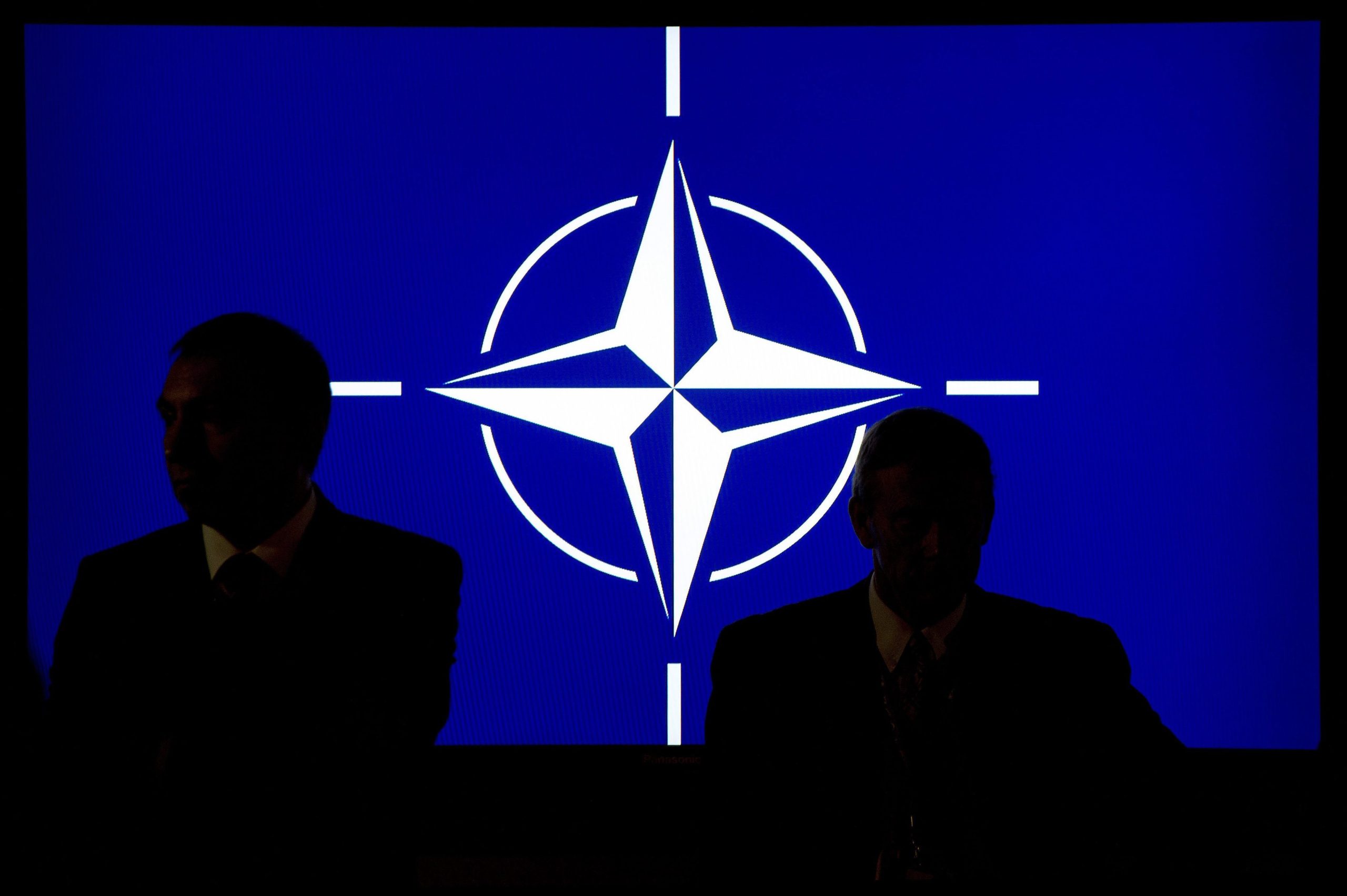 NATO: Finlândia e Suécia entregam candidaturas à adesão em dia “histórico”