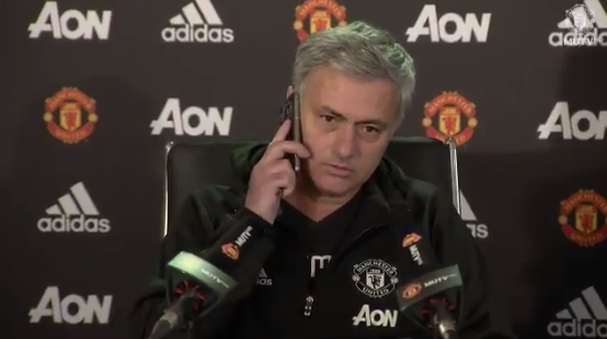Estou, sim? Daqui José Mourinho