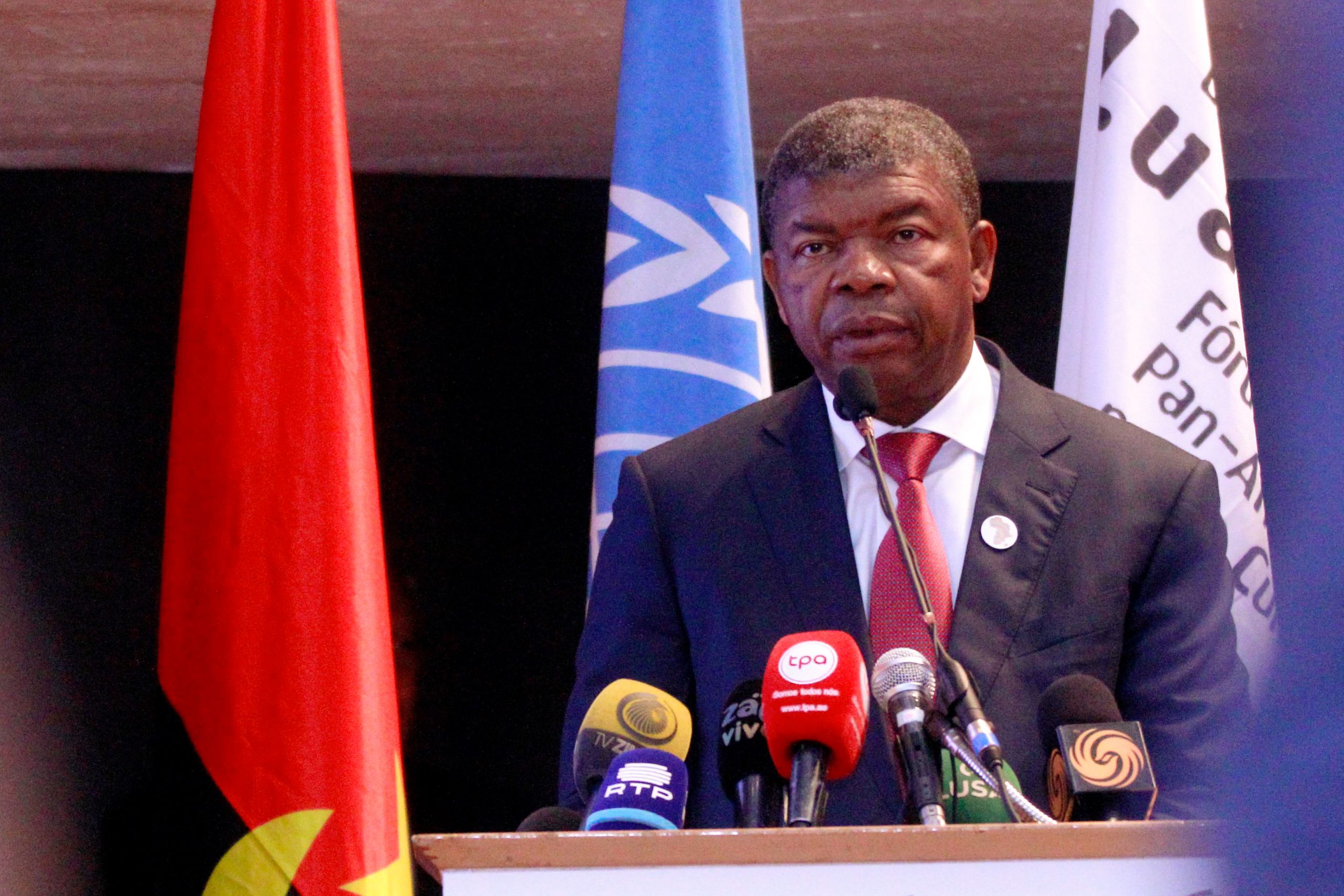 João Lourenço destaca “esforço de mudança” em Angola