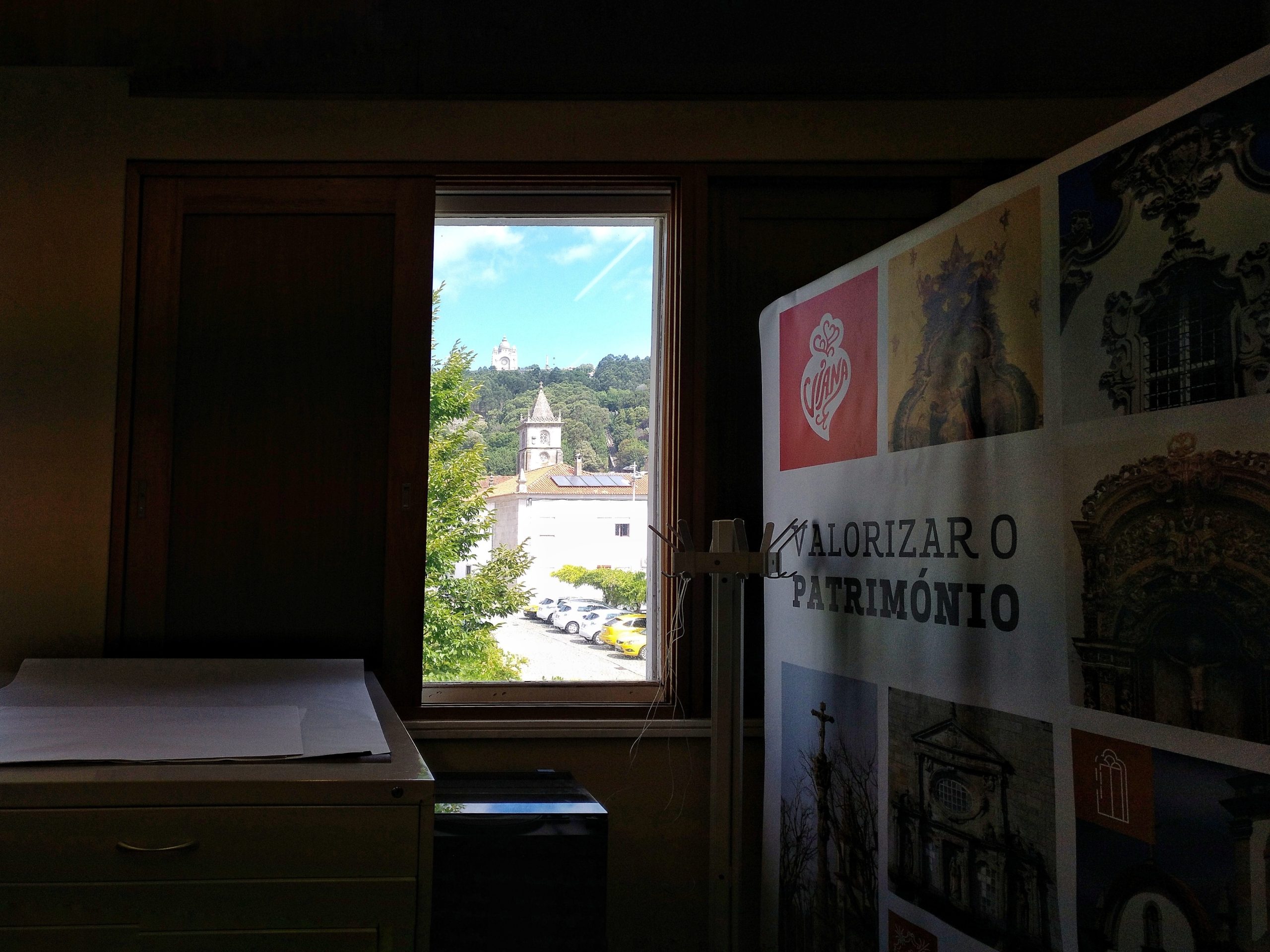 Câmara de Viana do Castelo adia votação de processo contra comandante dos bombeiros