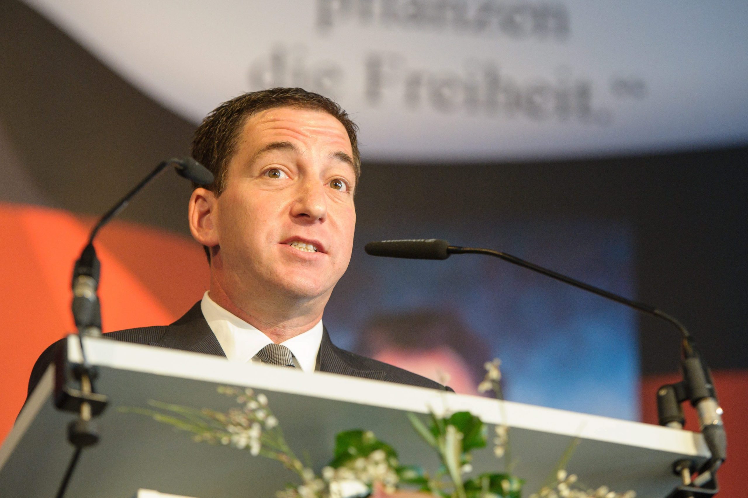 Jornalista Glenn Greenwald prepara livro sobre corrupção na política brasileira