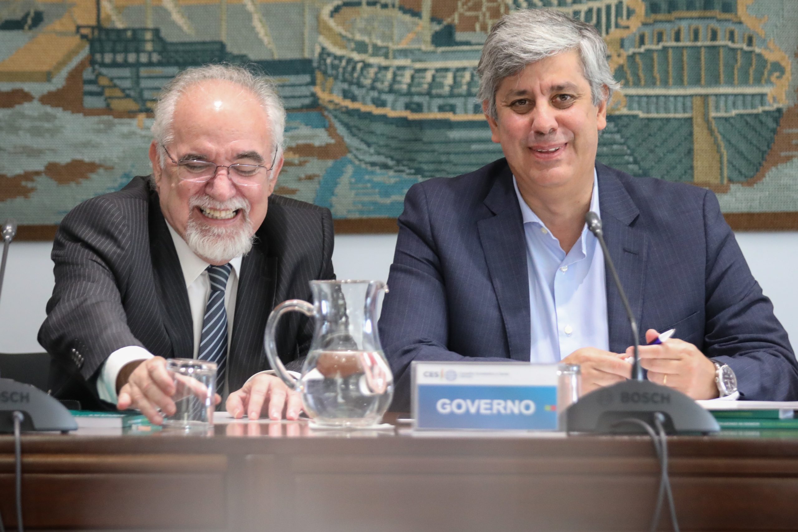Governo avança com fim da obrigatoriedade da entrega do PEC