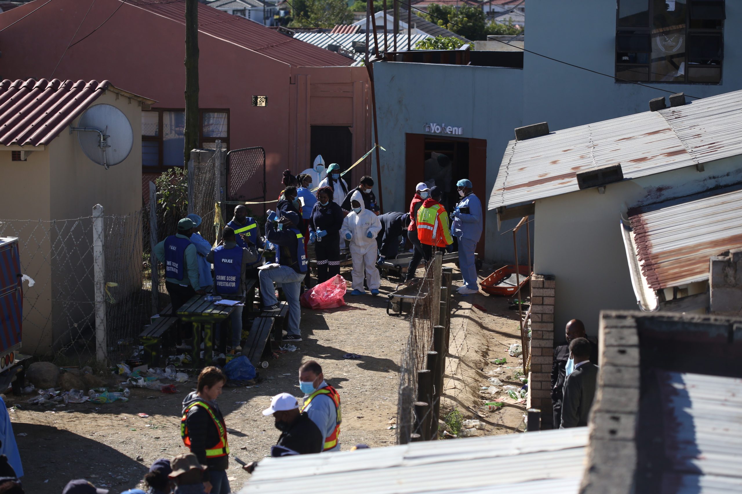 África do Sul: Identificado metanol no sangue dos 21 jovens que foram encontrados mortos numa discoteca