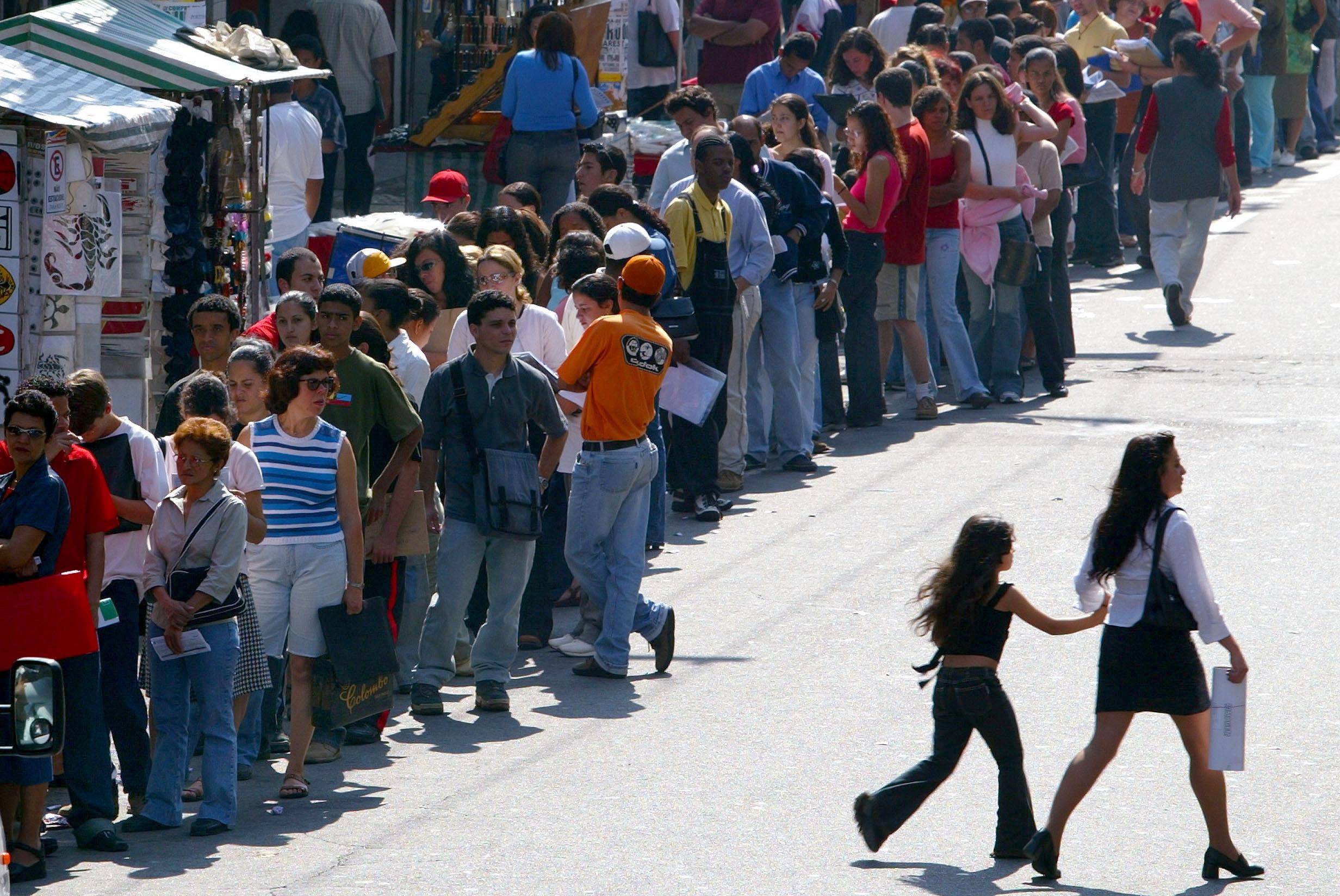 Brasil tem 12,3 milhões de desempregados. É o valor mais alto desde que há registo
