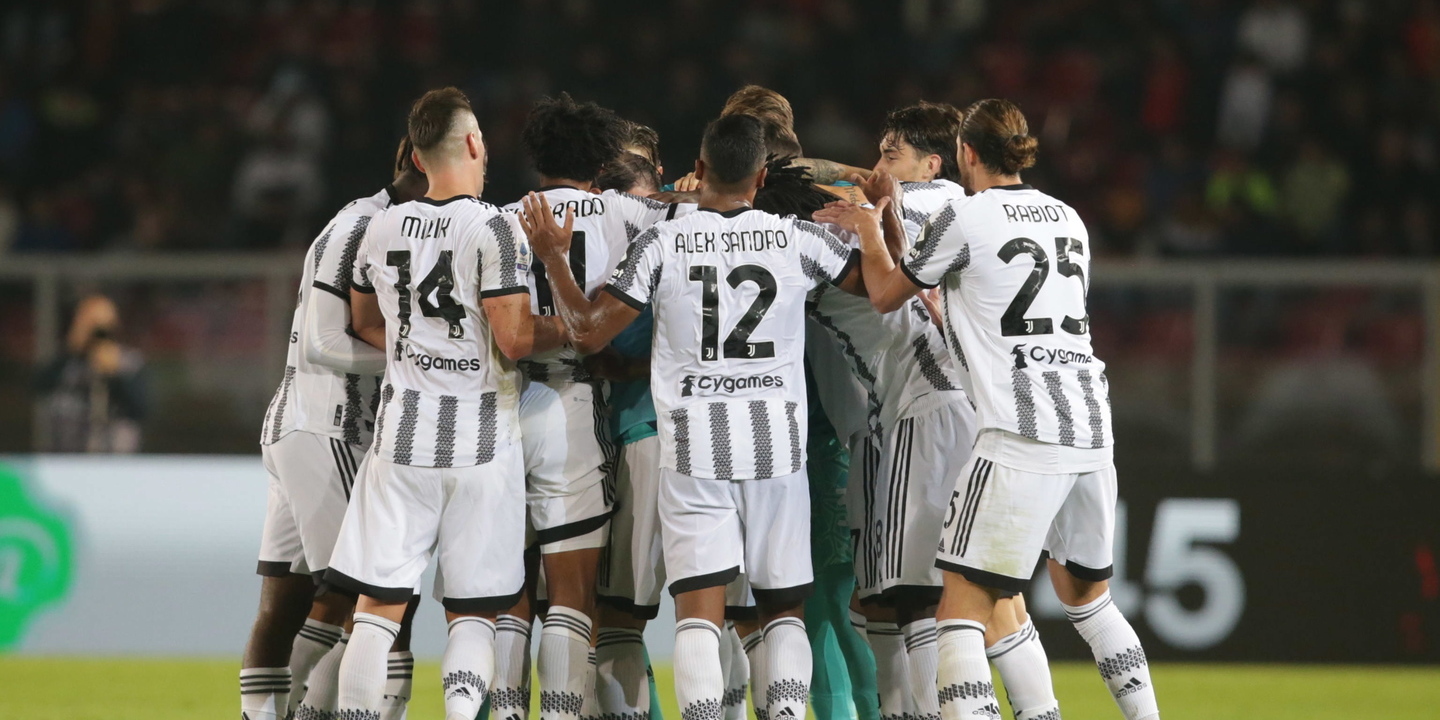 Federação italiana retira 15 pontos à Juventus no campeonato