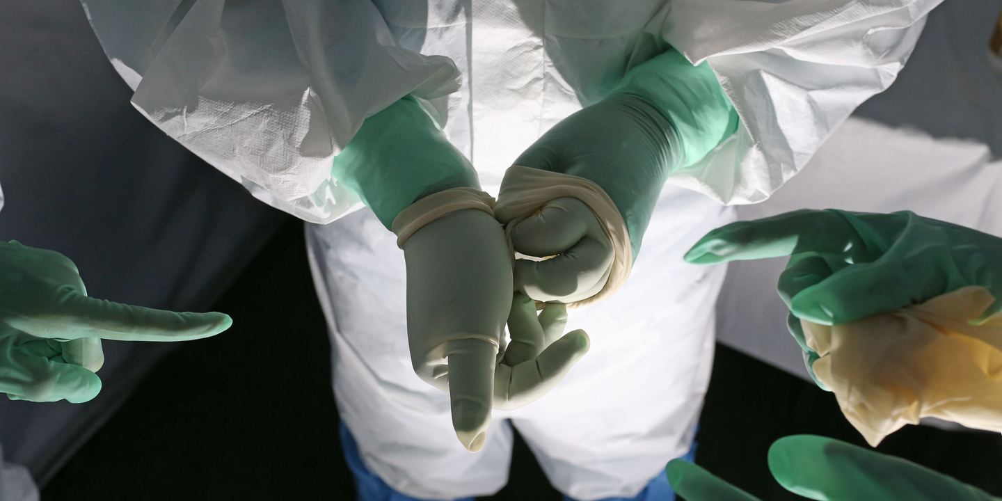 EUA faz primeiro transplante de olho inteiro num paciente
