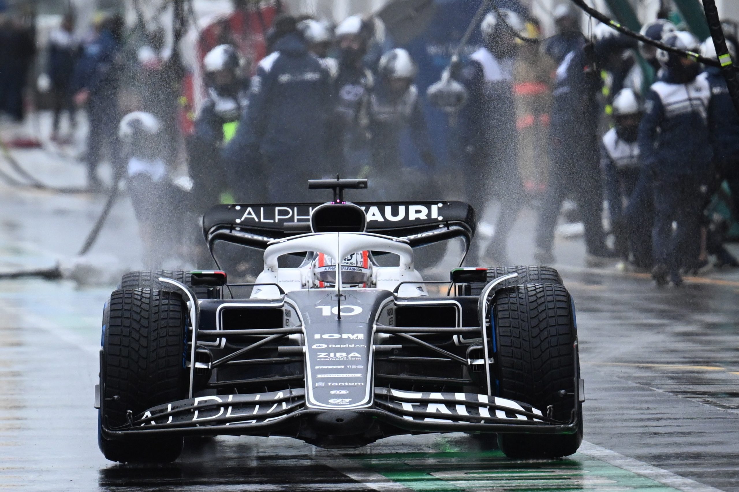 F1: Pierre Gasly assina por mais um ano com a AlphaTauri