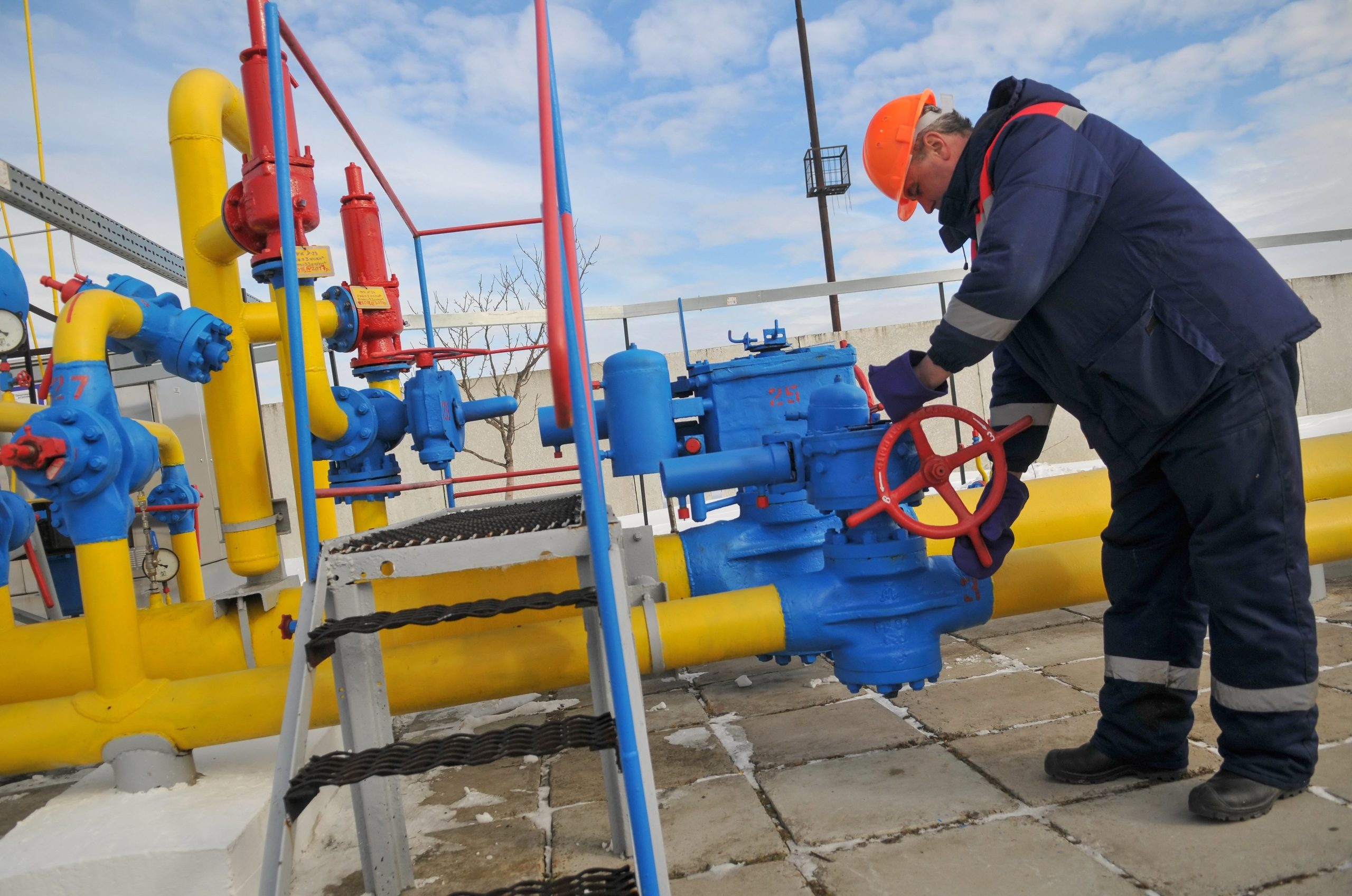 Gazprom fecha ligação de gás à Ucrânia e ‘força’ encerramento de escolas
