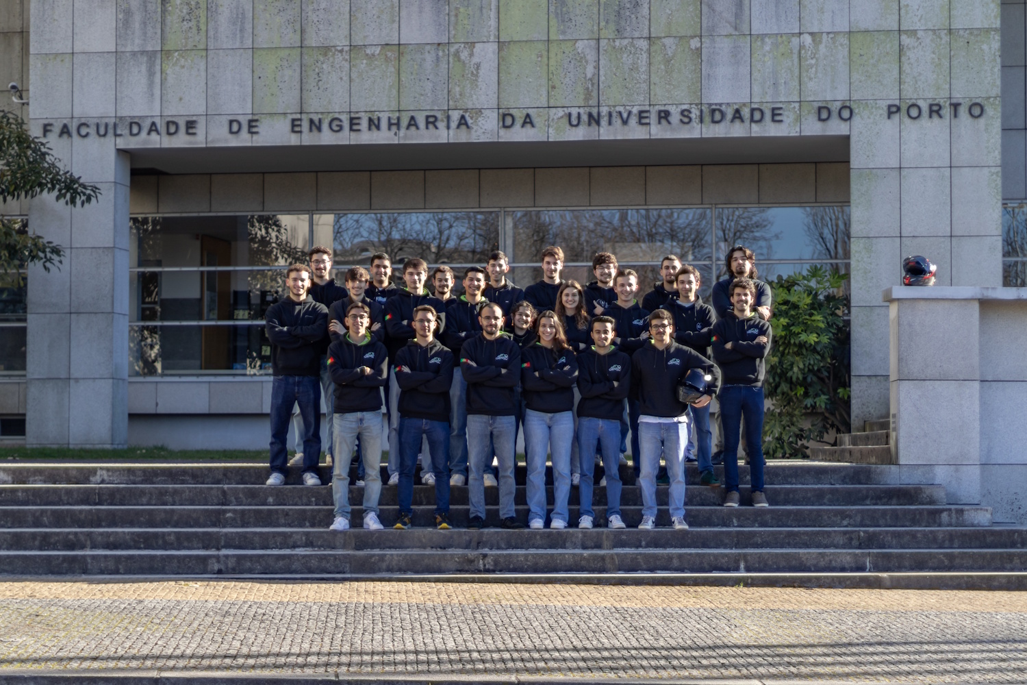 Estudantes da FEUP apresentam a primeira mota elétrica de competição