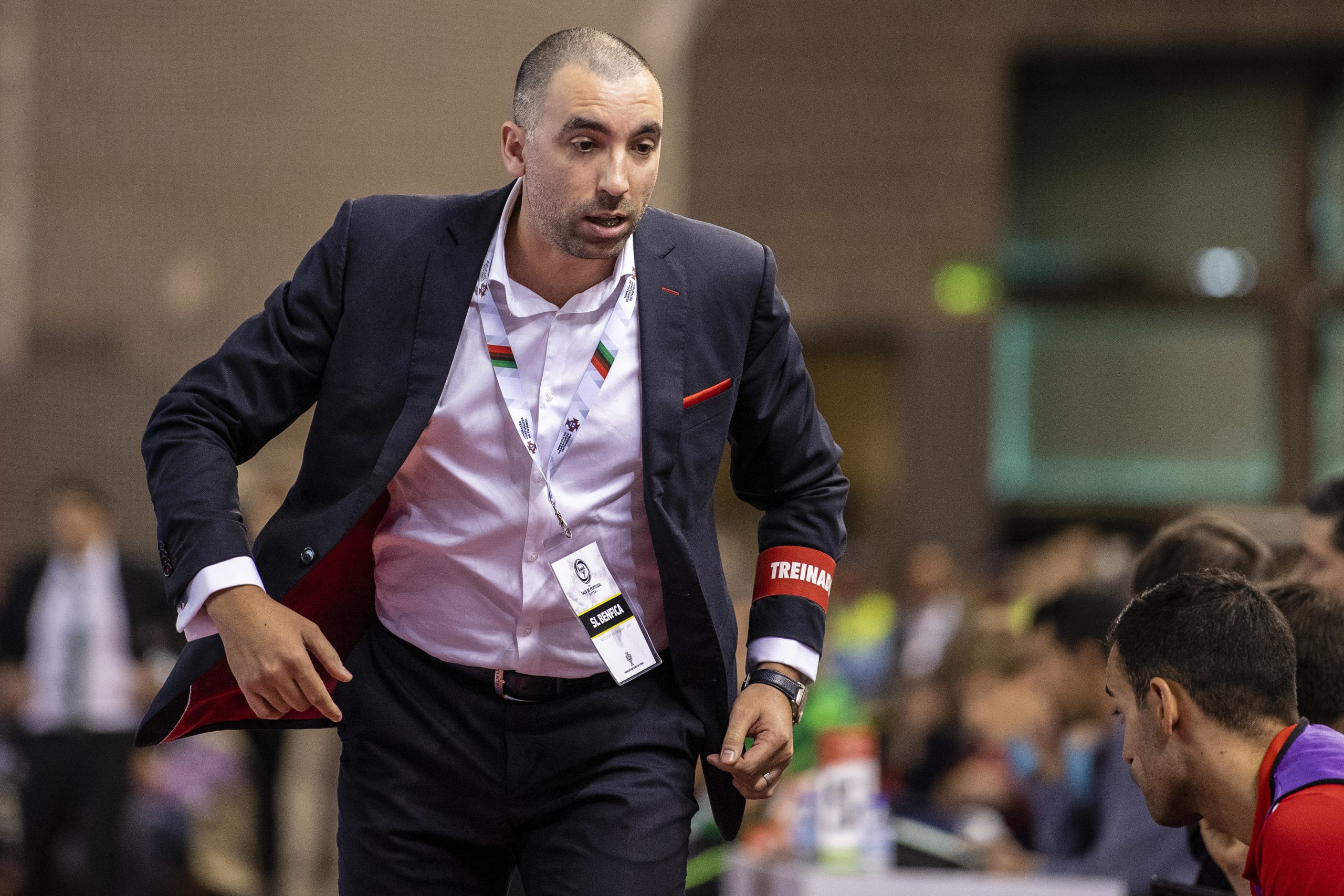 Joel Rocha renova contrato para treinar futsal do Benfica pela sétima temporada
