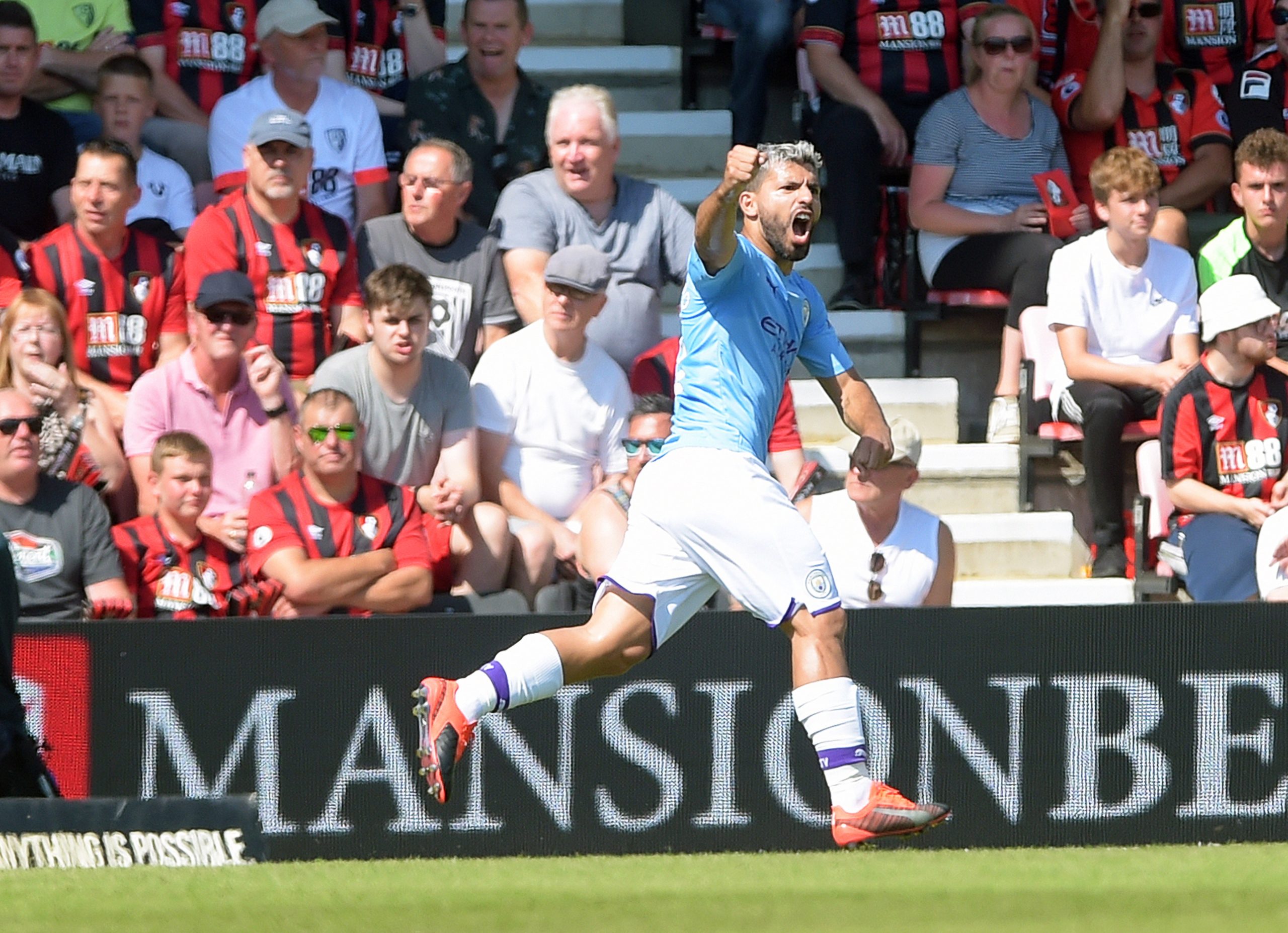 Premier League. Manchester City vence em Bournemouth e sobe ao segundo lugar