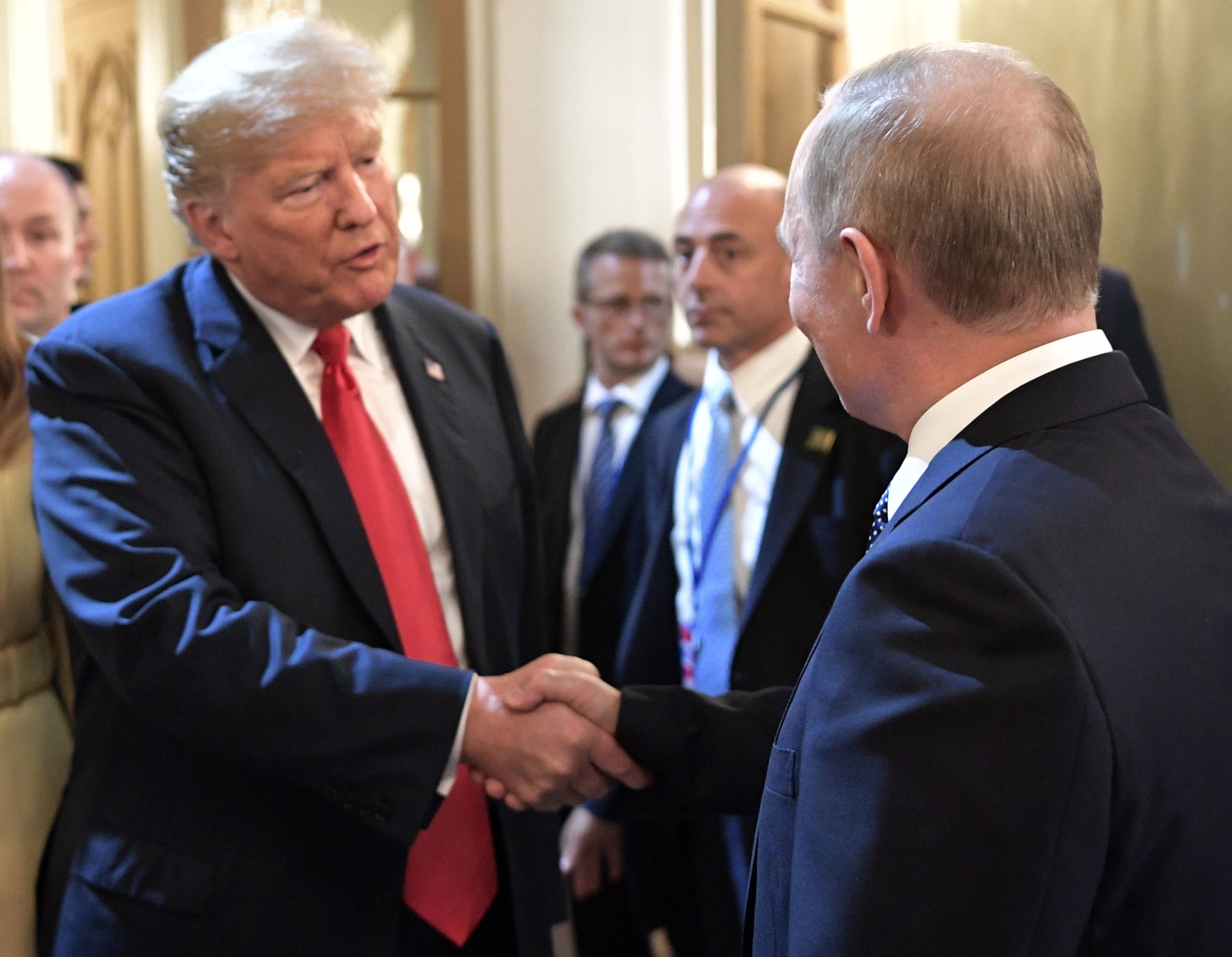Trump diz que reunião com Putin foi “ainda melhor” do que cimeira da NATO