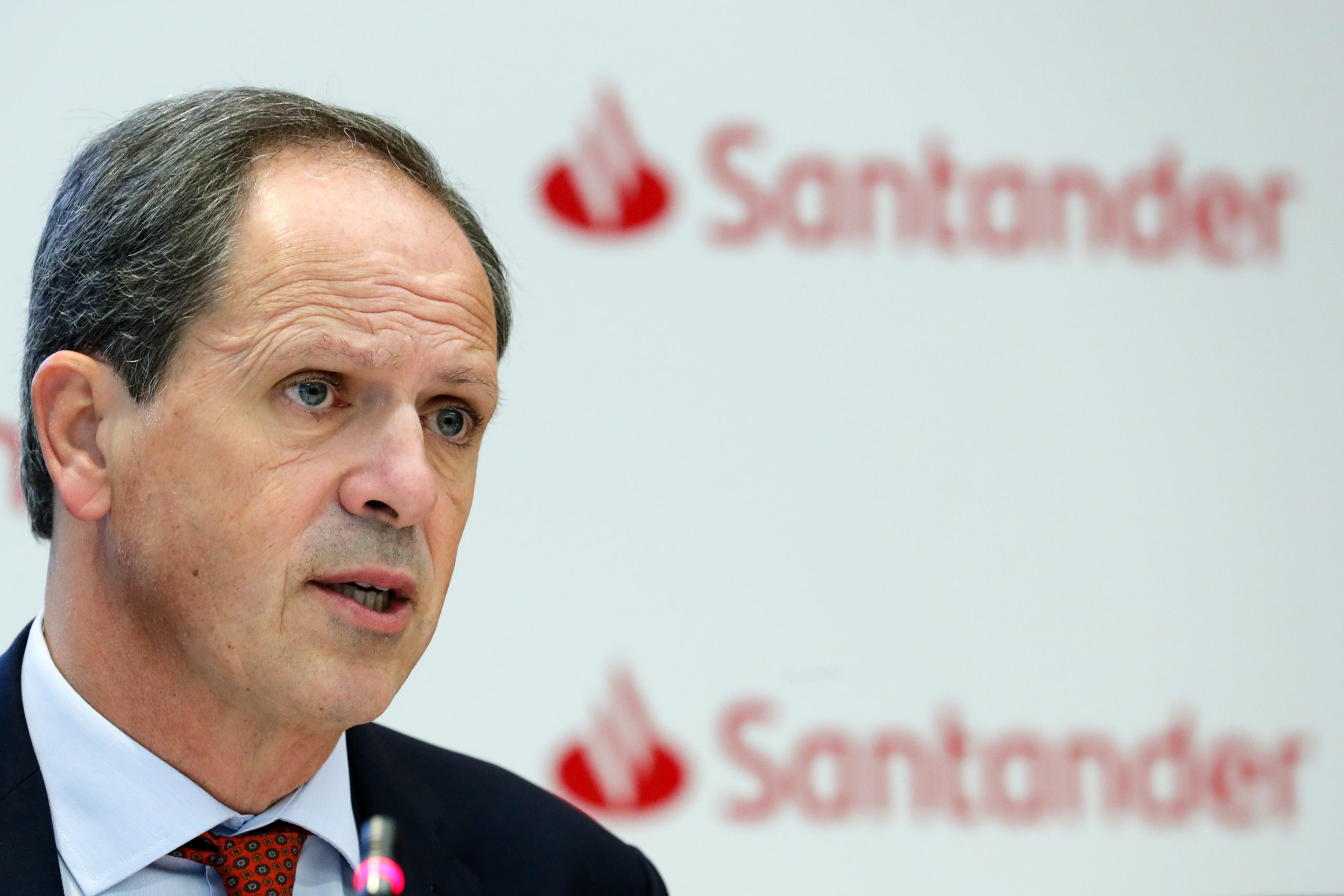 Santander Totta perdeu 249 trabalhadores e 30 balcões em 2019