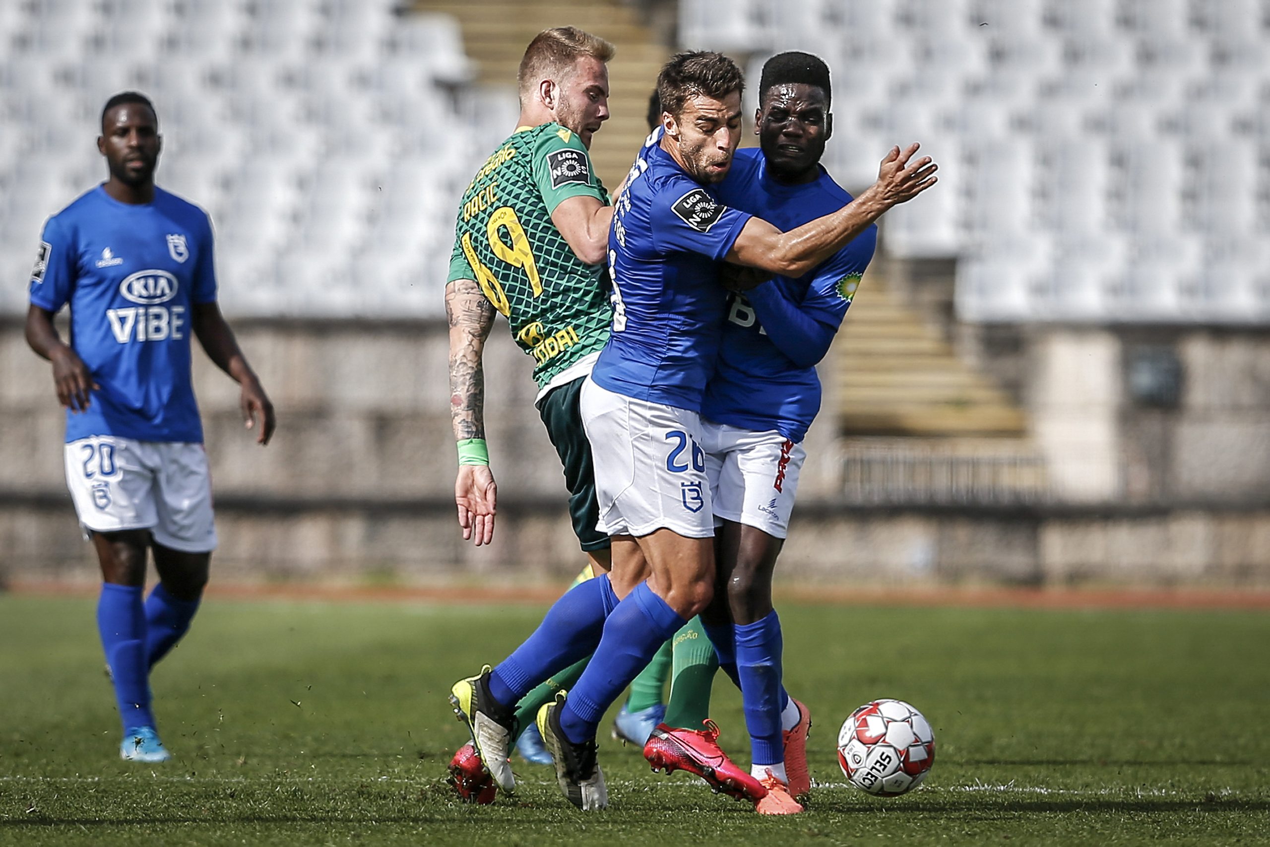 Belenenses SAD e Famalicão empatam a zero