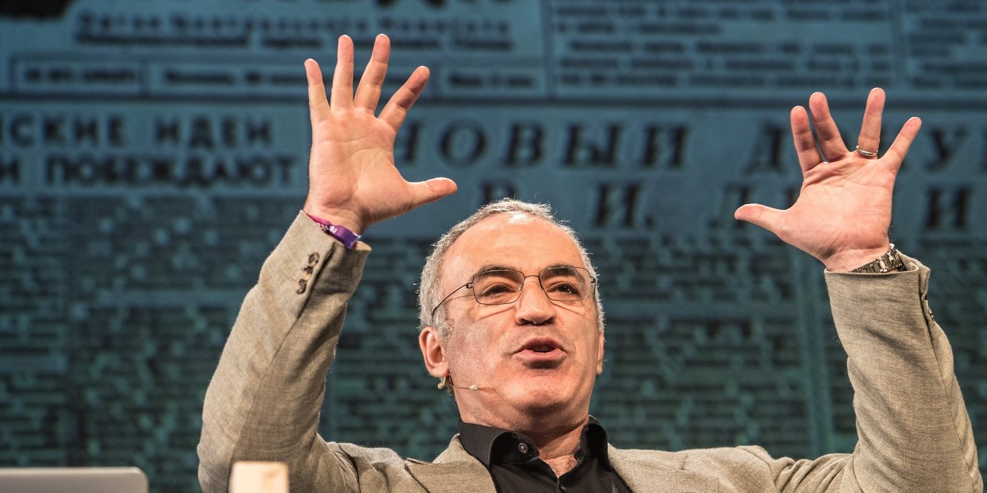 Kasparov: “Estamos perante a mais grave ameaça de sempre”