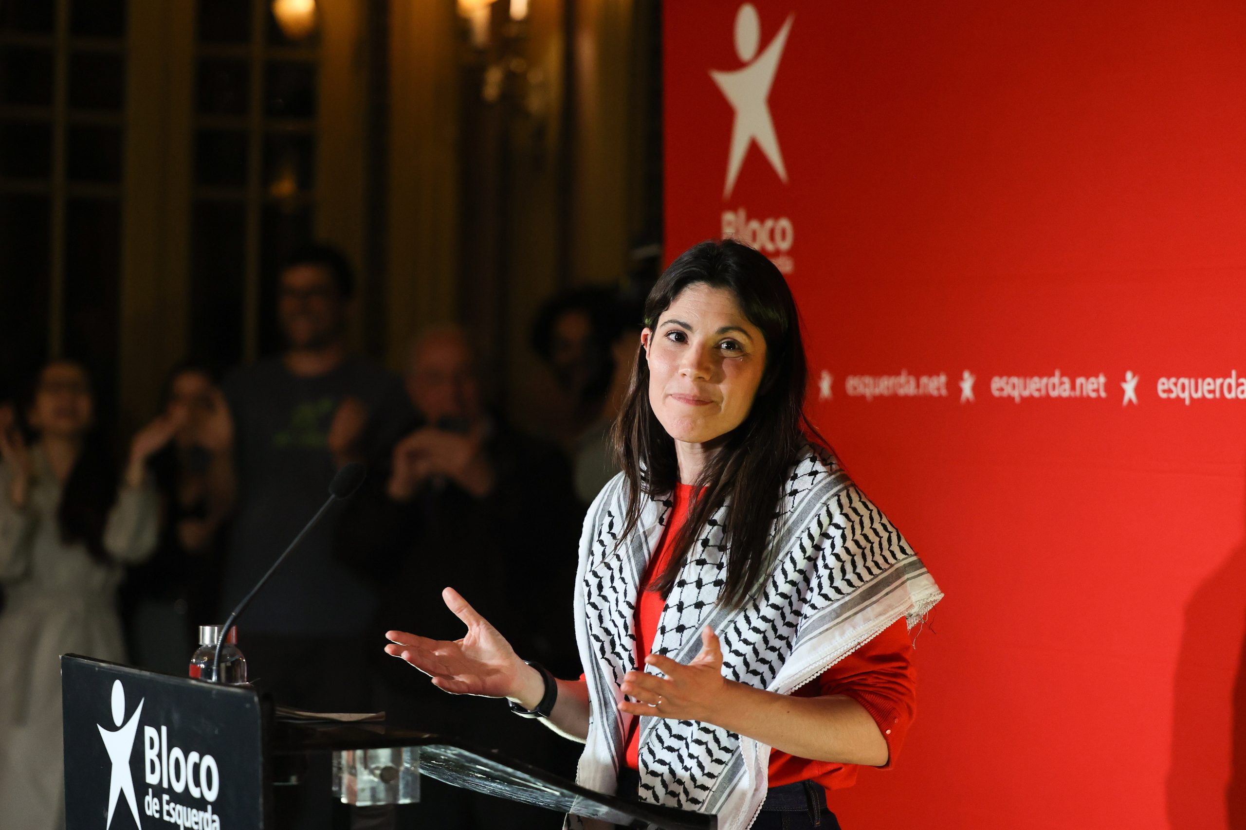 Mariana Mortágua deixa liderança do Bloco de Esquerda e abandona o Parlamento após o Orçamento do Estado