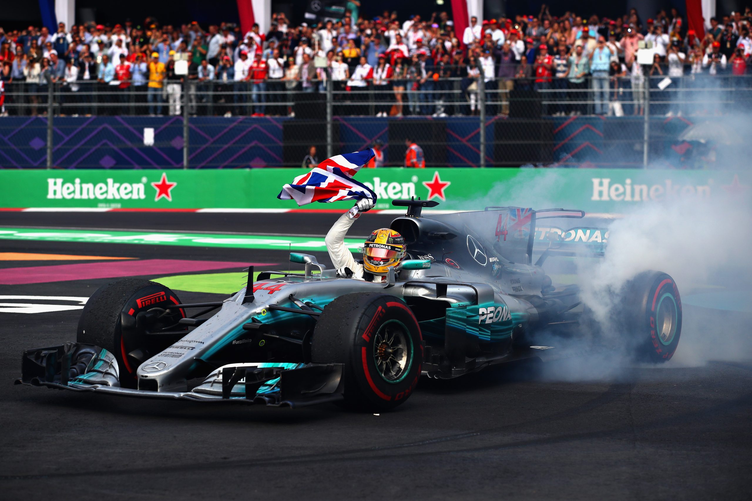 Grande Prémio do México de F1 vai continuar na Cidade do México