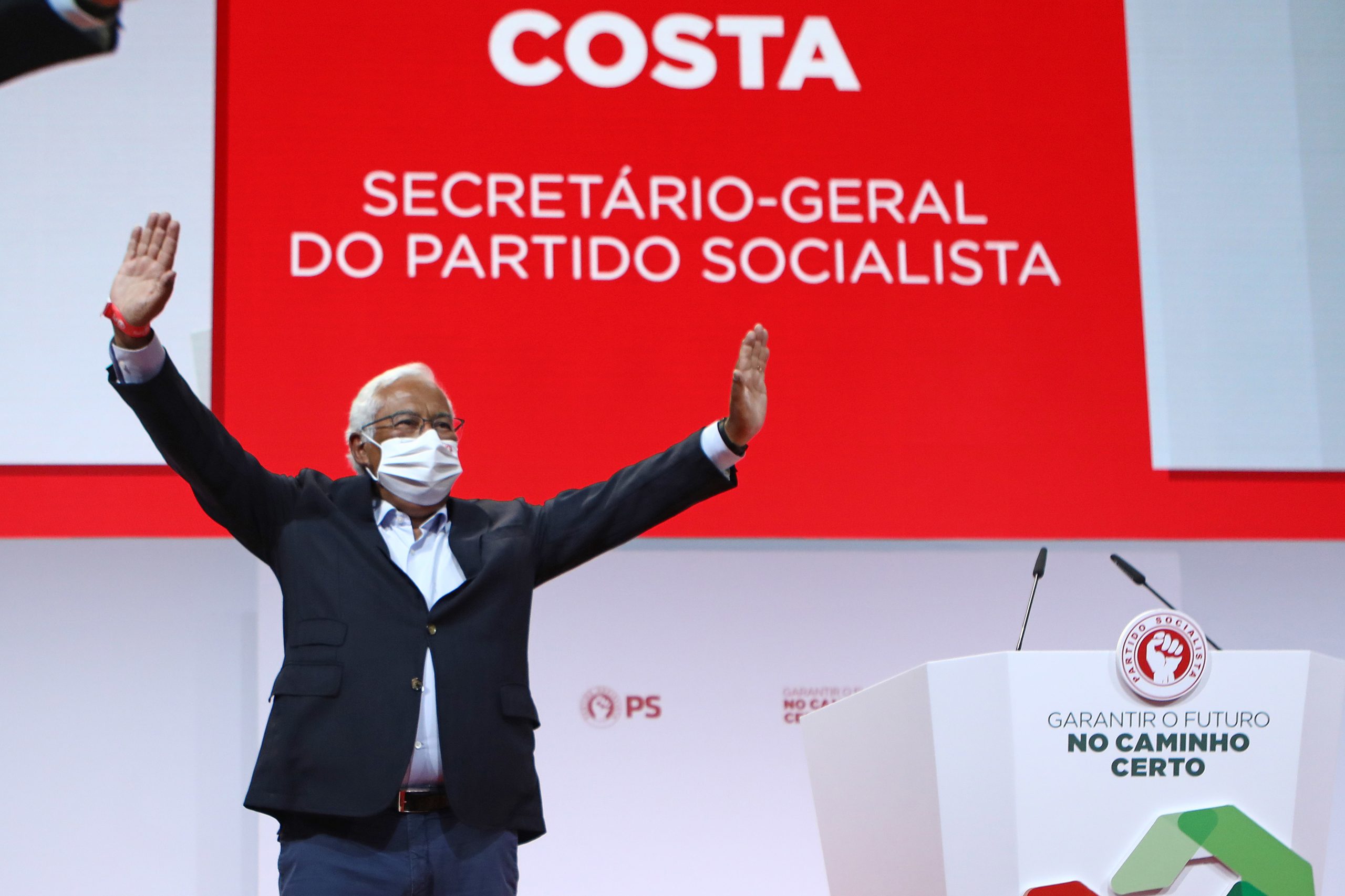 “Este é o tempo de arregaçar as mangas”. Costa pede mobilização para as autárquicas e ânimo para a recuperação do país