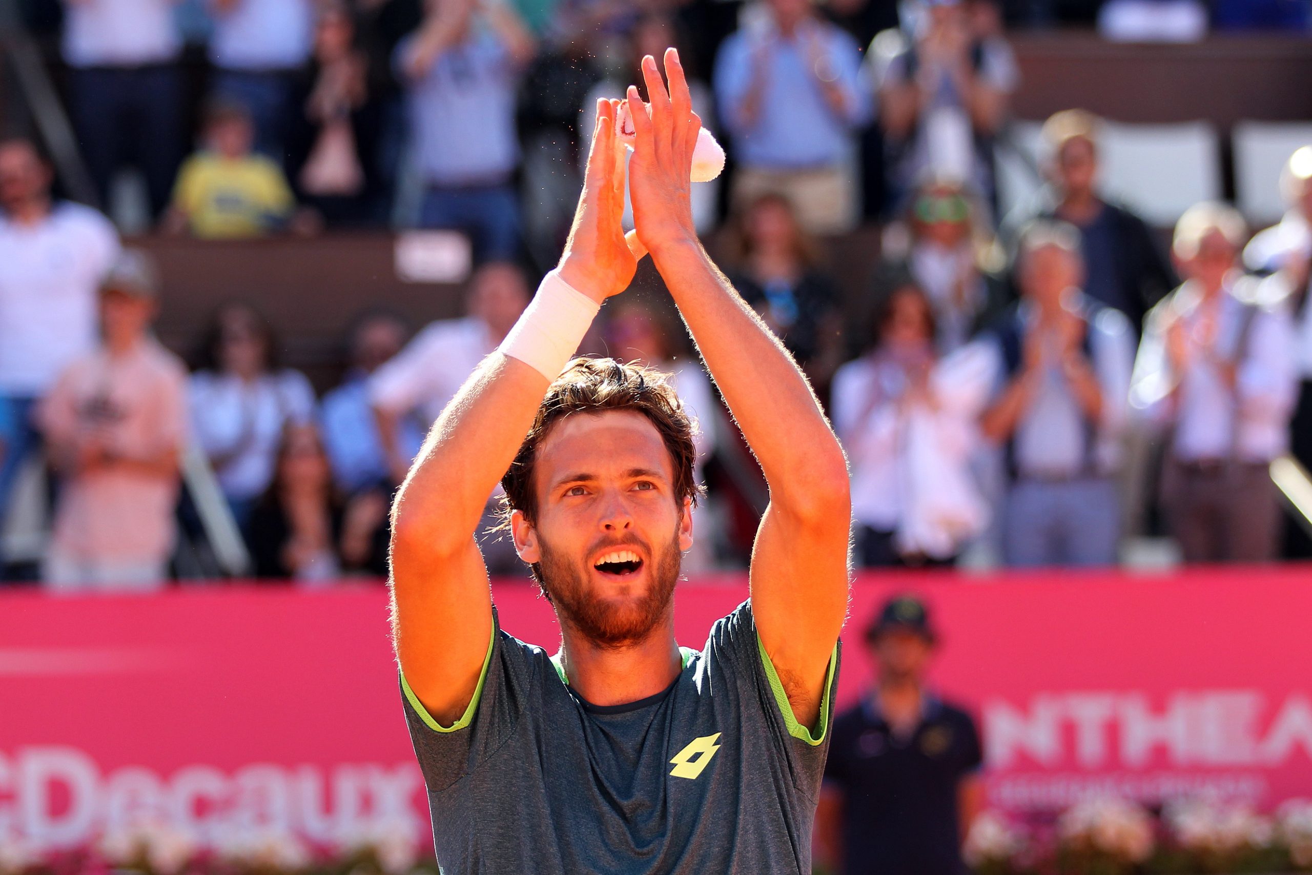 Estoril Open: João Sousa em busca da vitória que nunca um português conseguiu