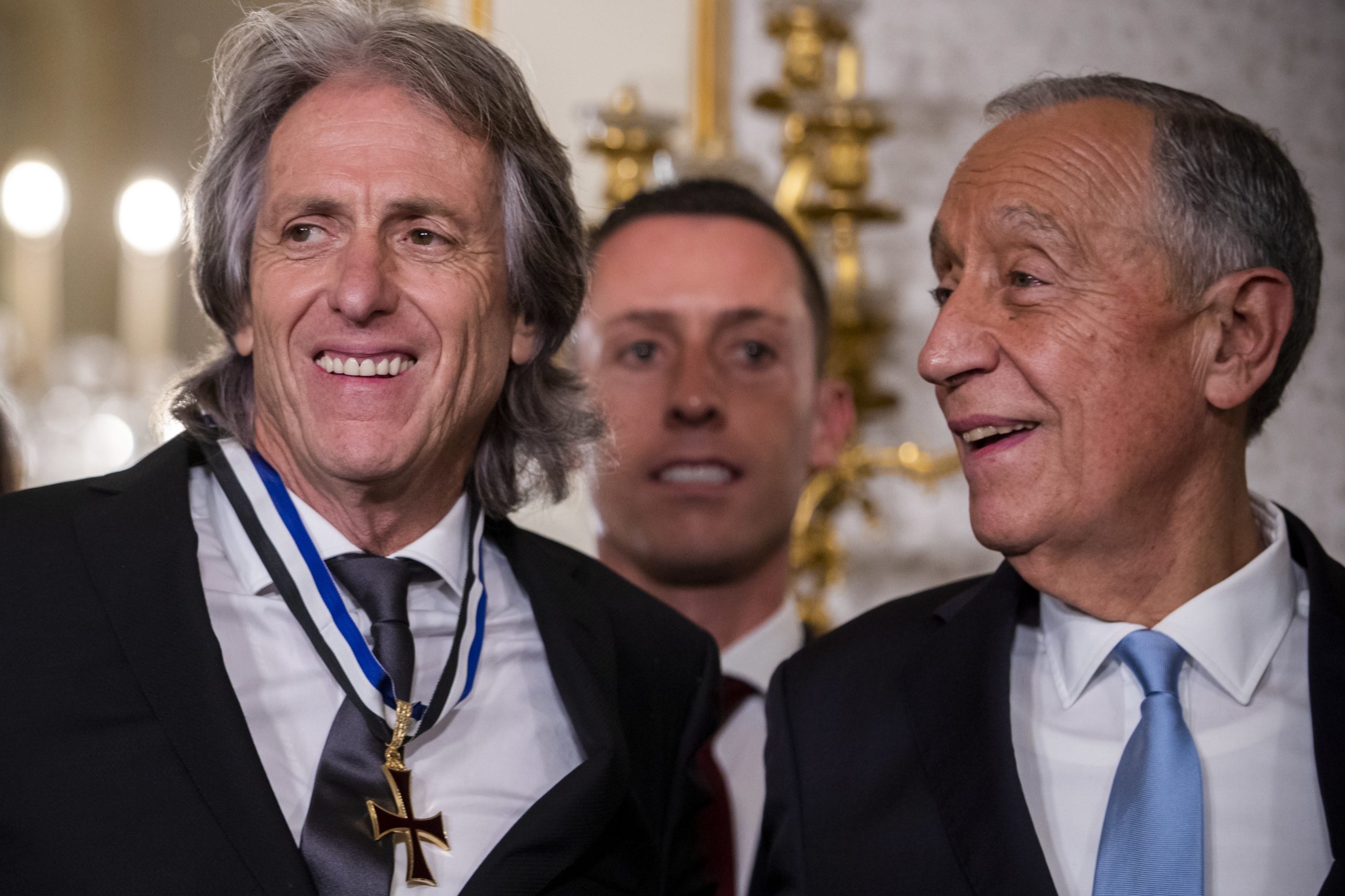 “Sei quem era Infante D. Henrique. Todos os dias no Brasil atravessava essa avenida”: Jorge Jesus recebe condecoração das mãos do Presidente da República