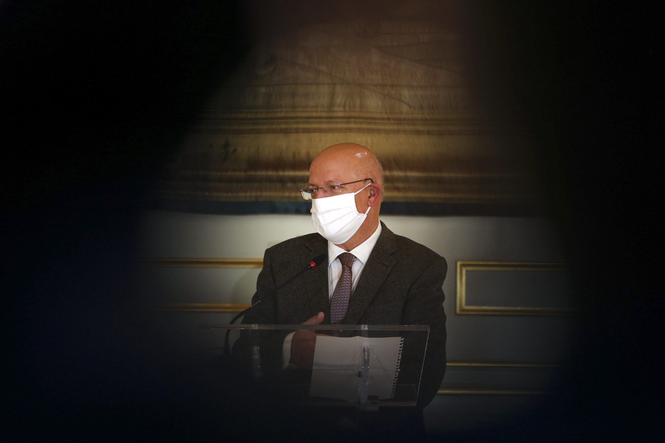Santos Silva anuncia projeto piloto para coordenar missões navais da UE no Golfo da Guiné