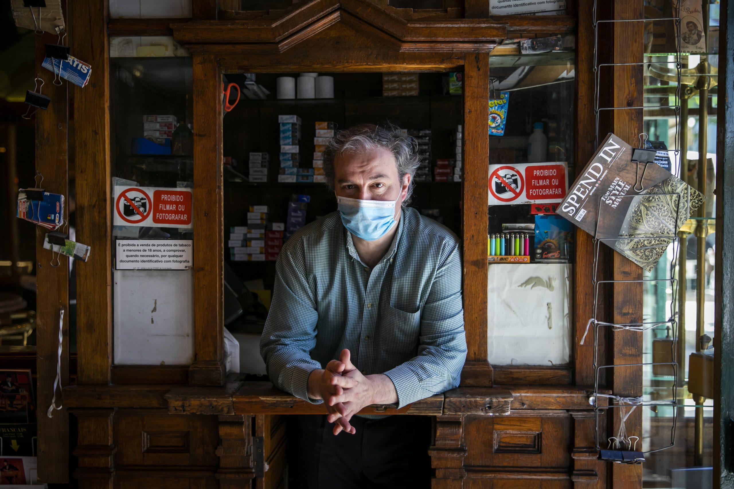 Centenário café lisboeta “A Brasileira” vende apenas jornais regionais