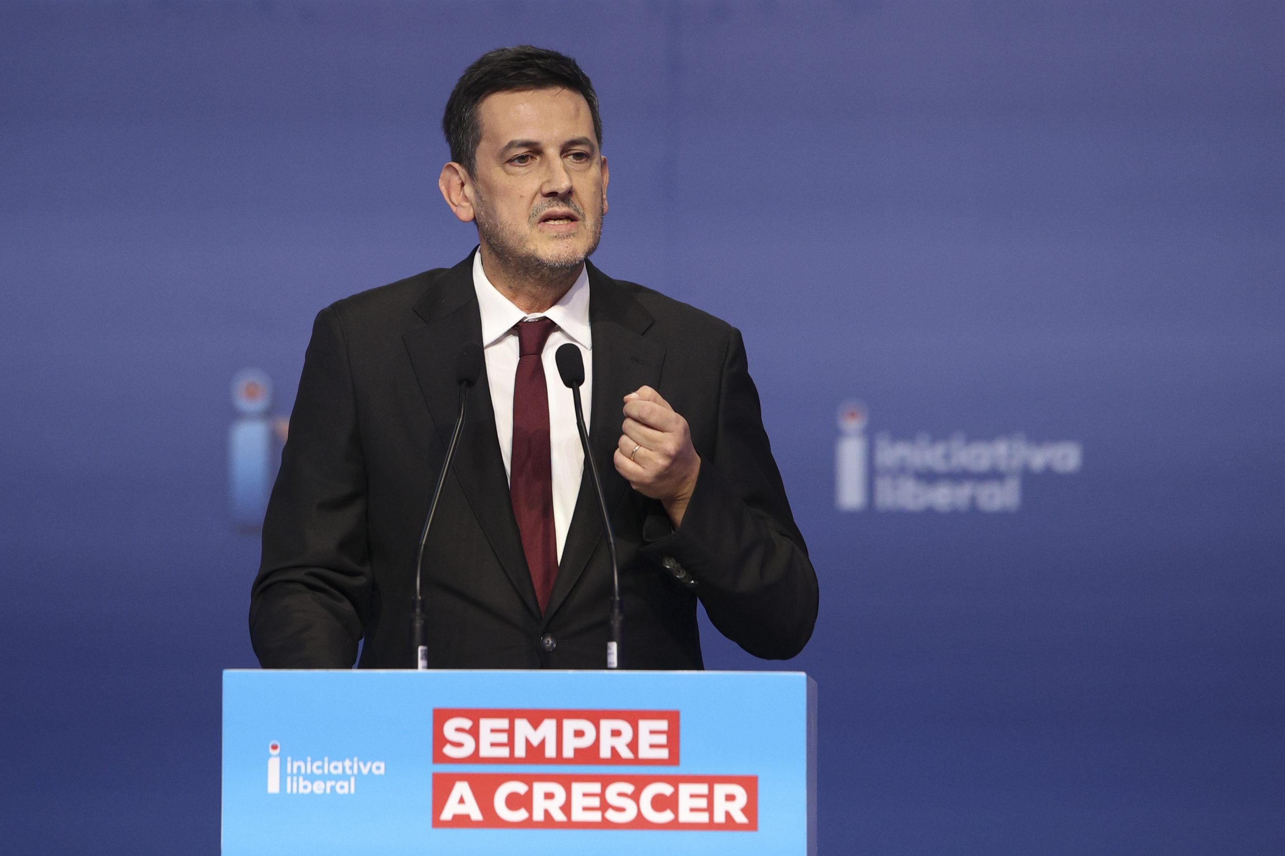 IL não votará favoravelmente a moção de censura do PCP