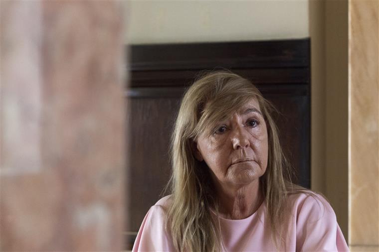 Antiga ministra da Justiça compara situação do PSD a “carro a ir contra uma parede” e apoia Montenegro
