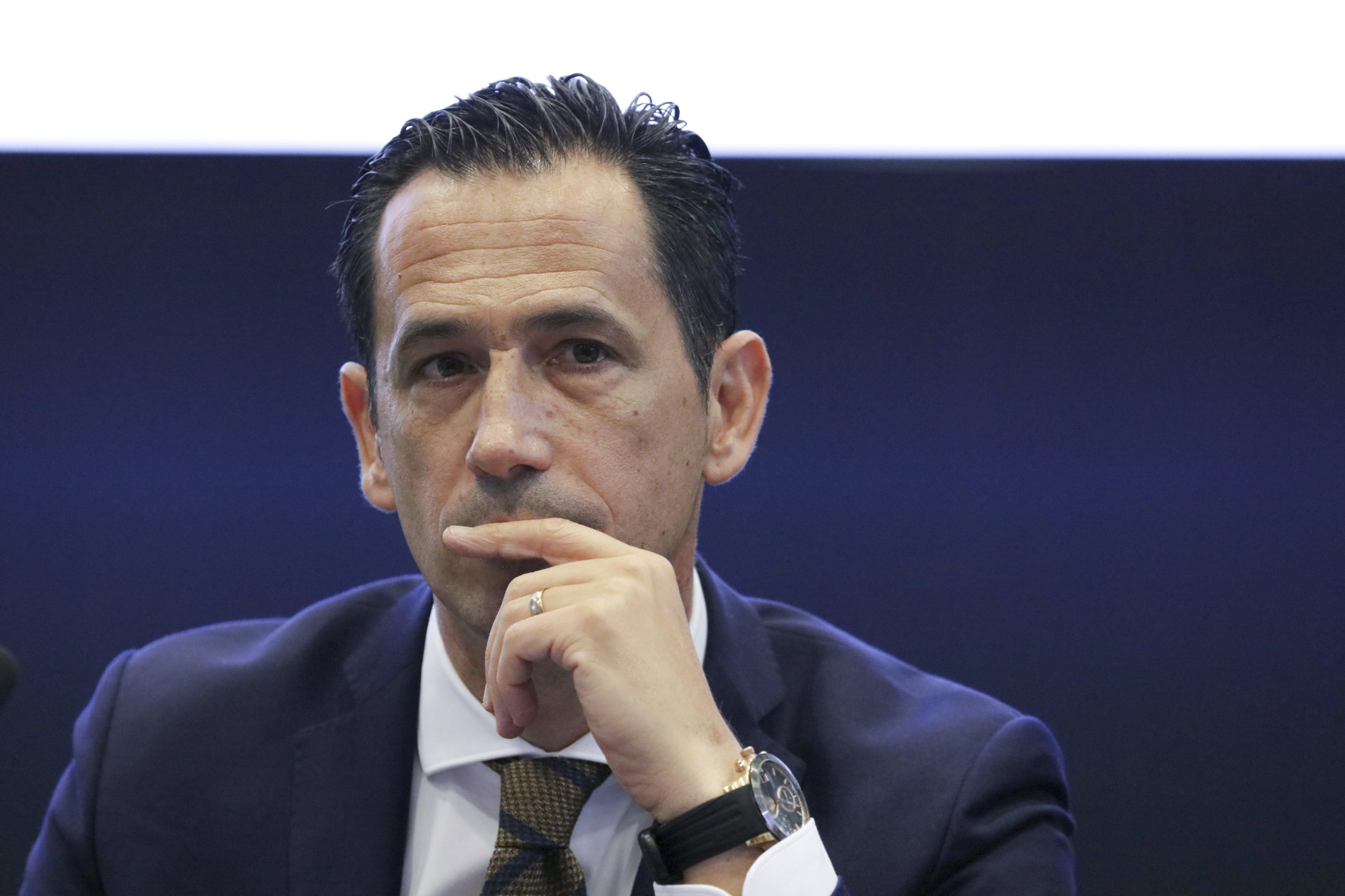 Grupo de ex-presidentes e dirigentes de futebol pede a demissão de Pedro Proença