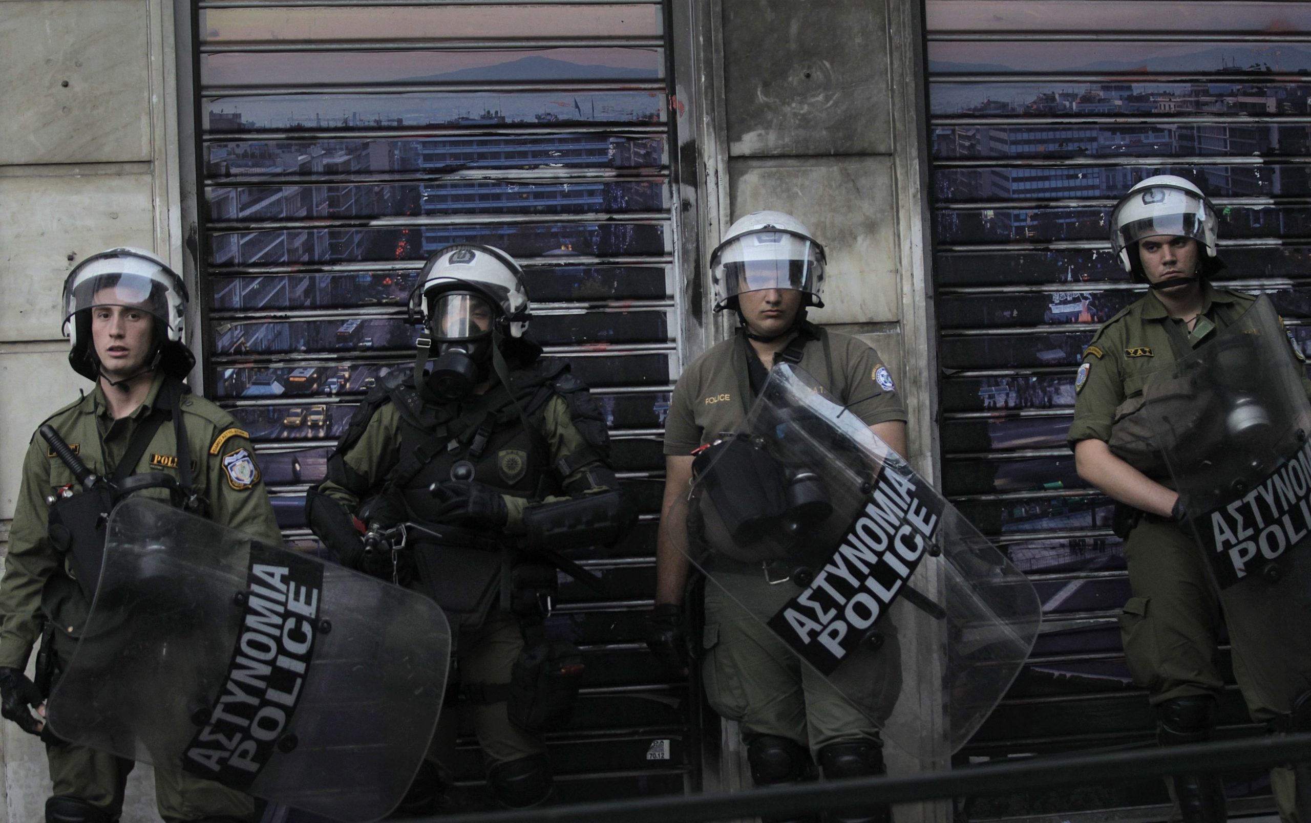 Detida em Atenas uma dirigente do grupo armado Luta Revolucionária