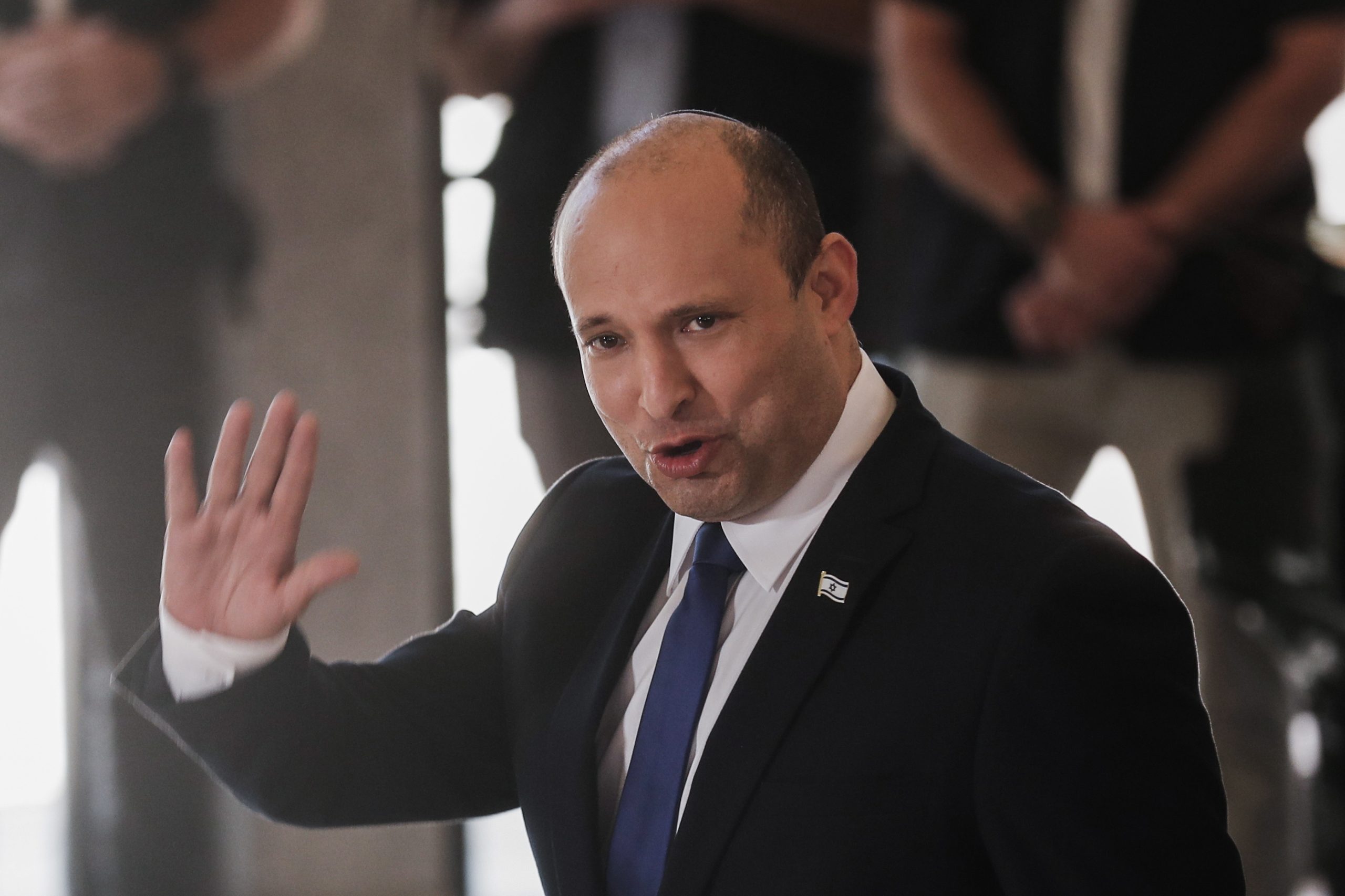 Novo primeiro-ministro de Israel dá 14 dias a Netanyahu para deixar residência oficial