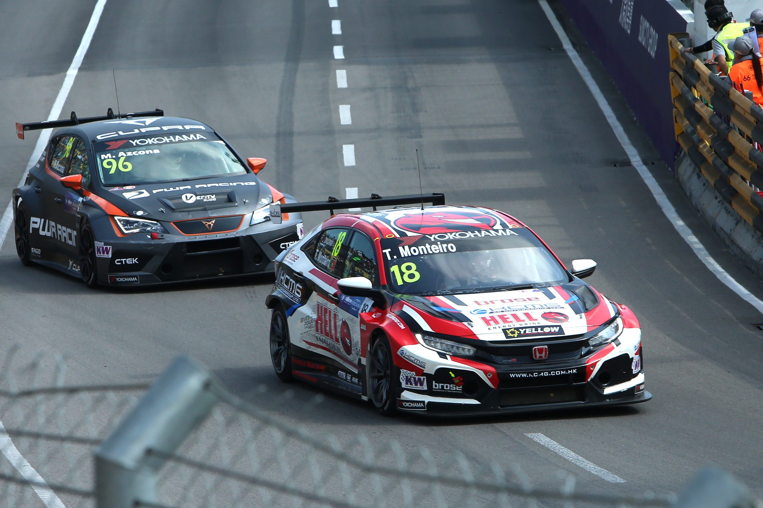 Tiago Monteiro termina WTCR no 20.º lugar
