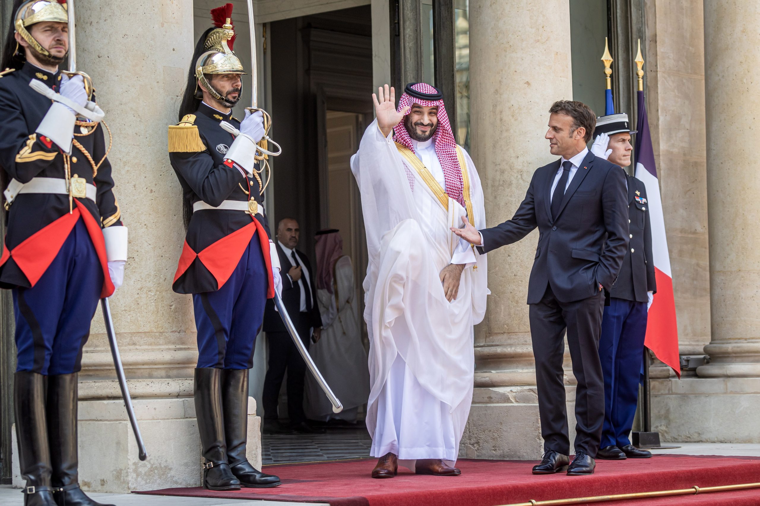 Macron insiste com príncipe saudita sobre a necessidade de terminar guerra na Ucrânia