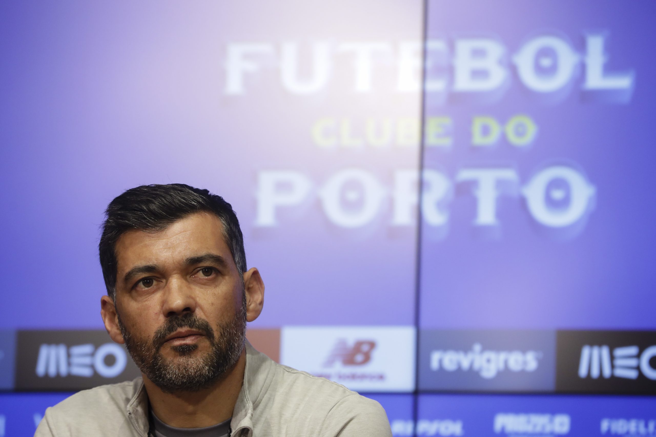 Sérgio Conceição: Estes jogos “valem seis pontos”, mas não acredito que “seja decisivo para o desfecho do campeonato”