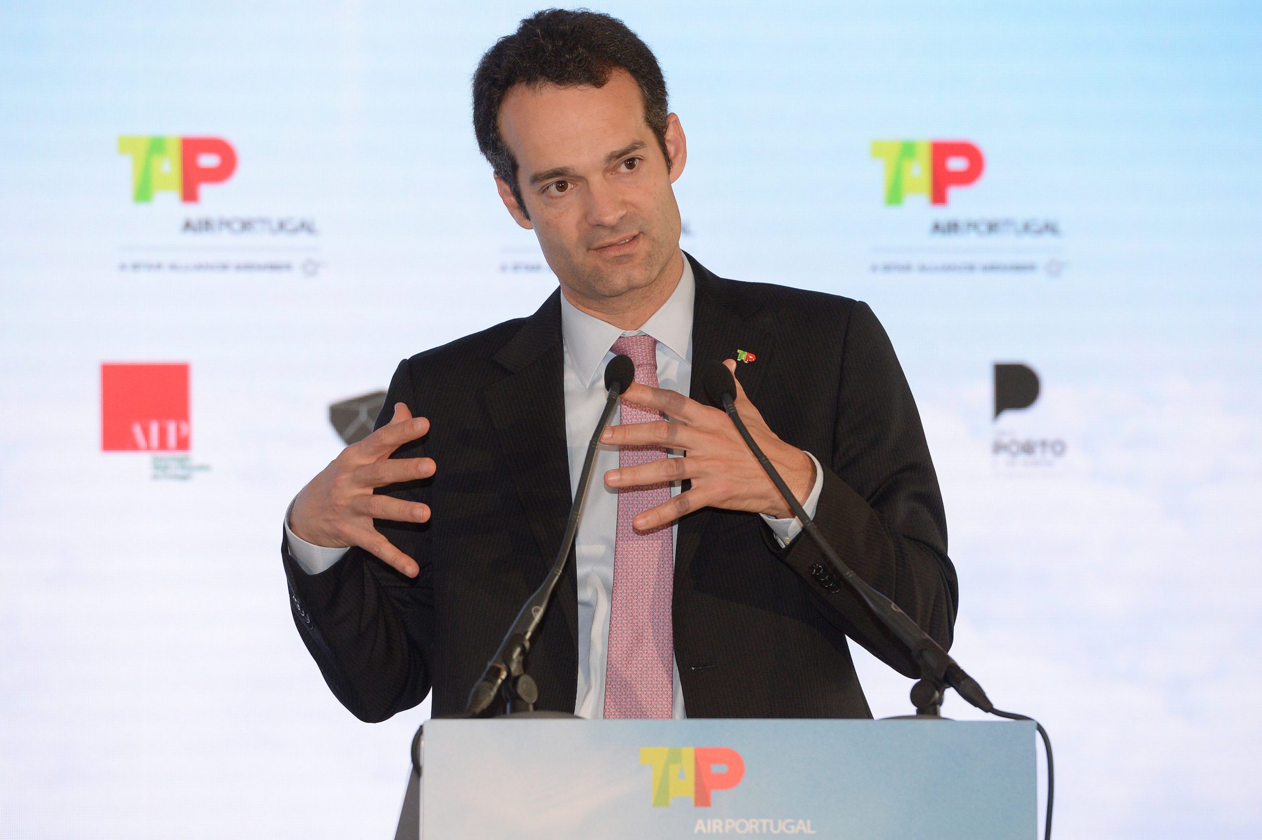 Presidente da TAP diz-se confiante na integridade “irretocável” de Fernando Pinto