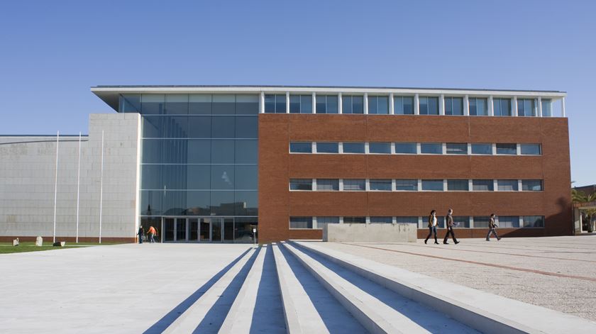 Universidade de Aveiro cria novo material para dispositivos biomédicos
