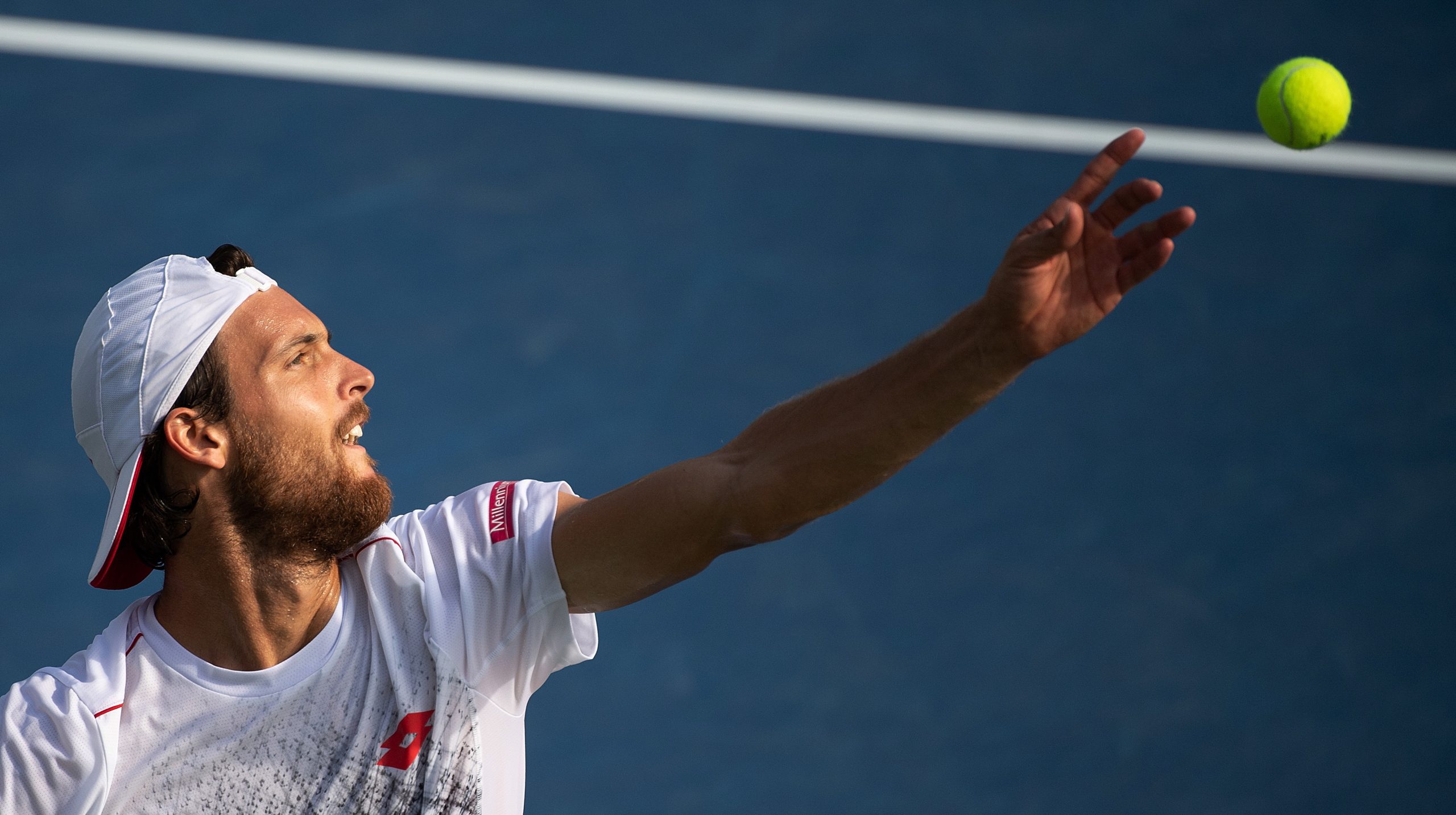 Djokovic diz que tem de merecer a vitória frente ao “lutador” João Sousa no US Open de ténis