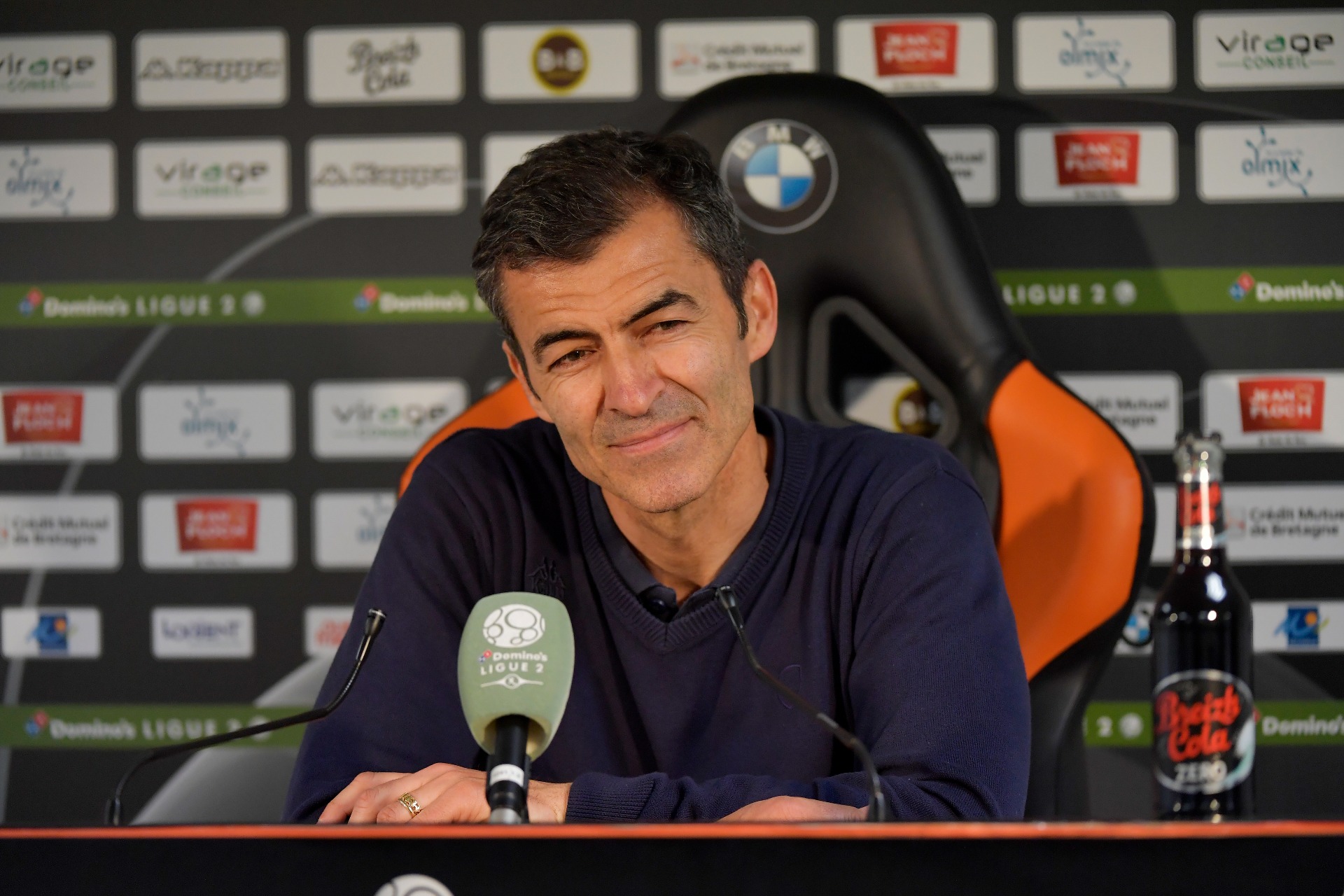 “A capacidade não se mede pelas competições onde competimos”. Com mais de 100 jogos feitos, o português Rui Almeida começa a fazer história em França