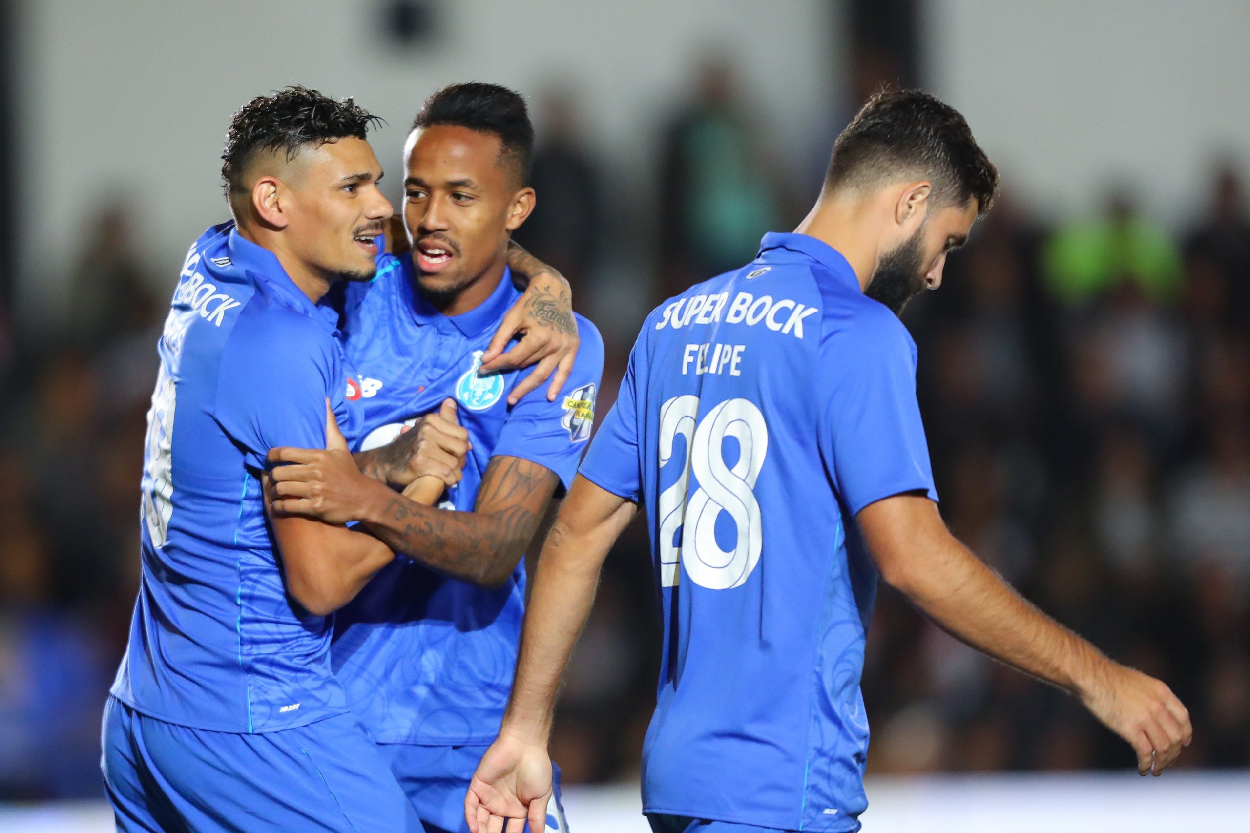 FC Porto recebe Feirense com os olhos postos na liderança da I Liga