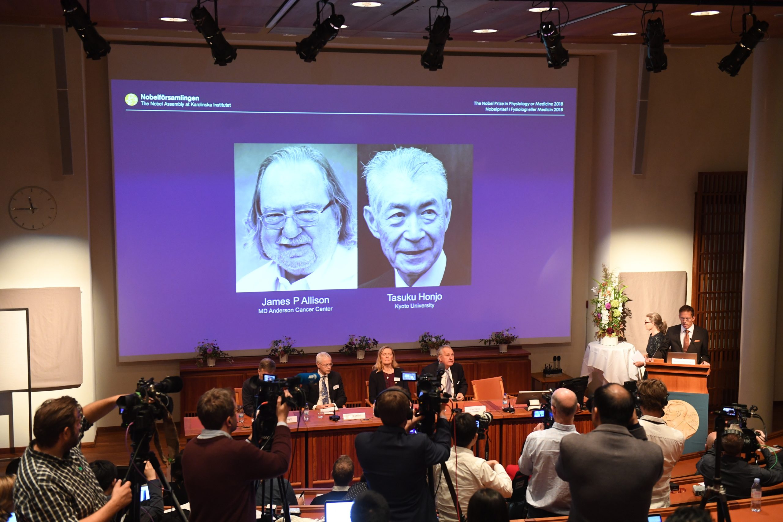 Prémio Nobel da Medicina premeia trabalho em imunoterapia contra o cancro
